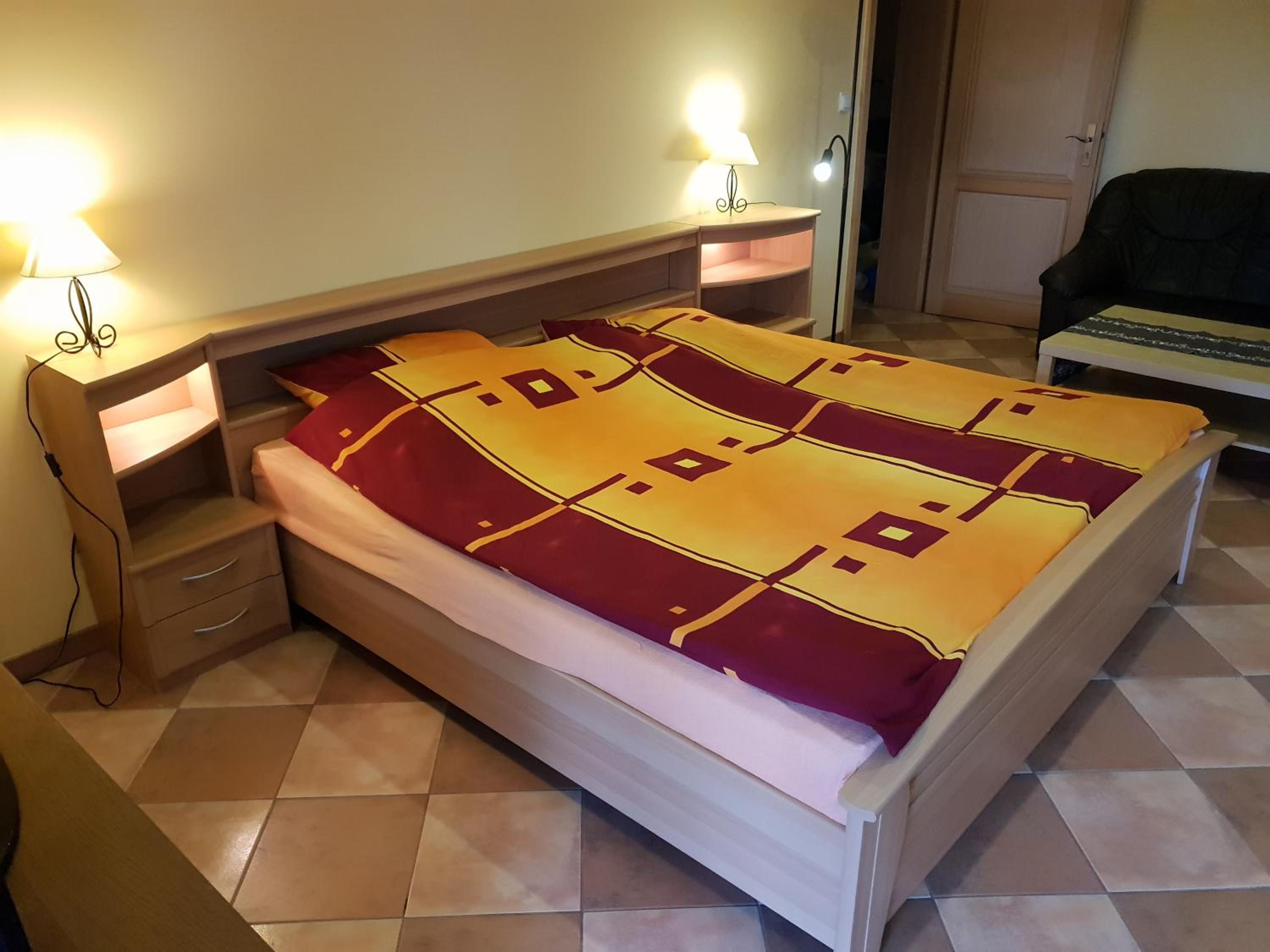 Deluxe Double Room (2 Adults + 1 Child) photo 3