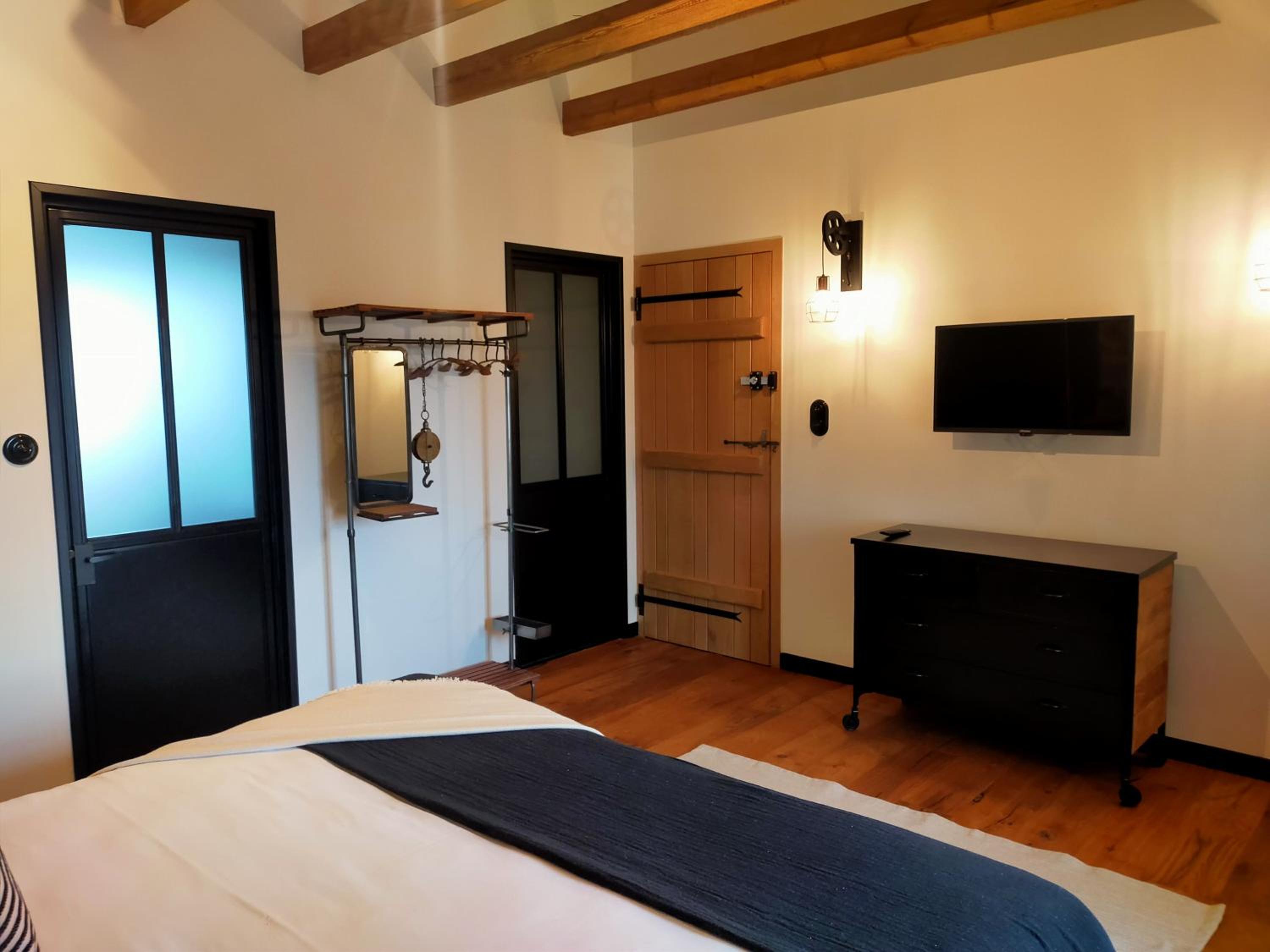 Double Room - Photo 2