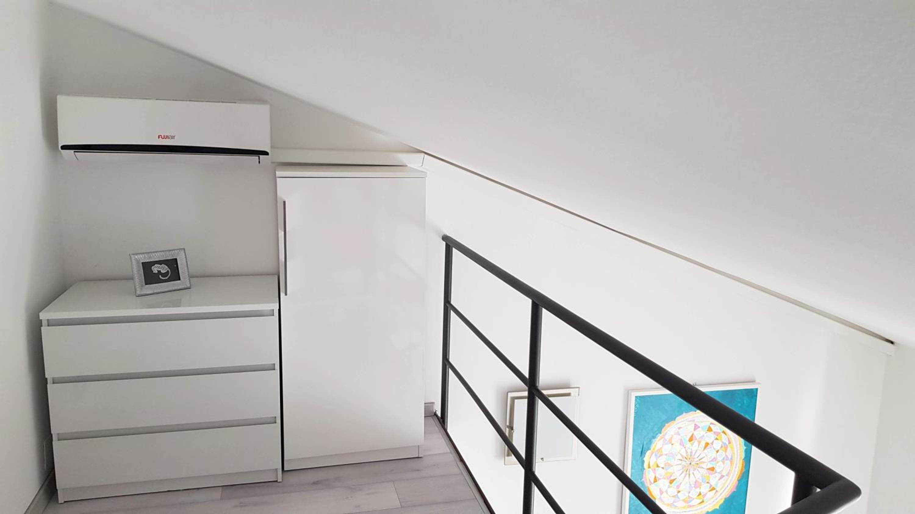 Studio Apartment - Photo 16