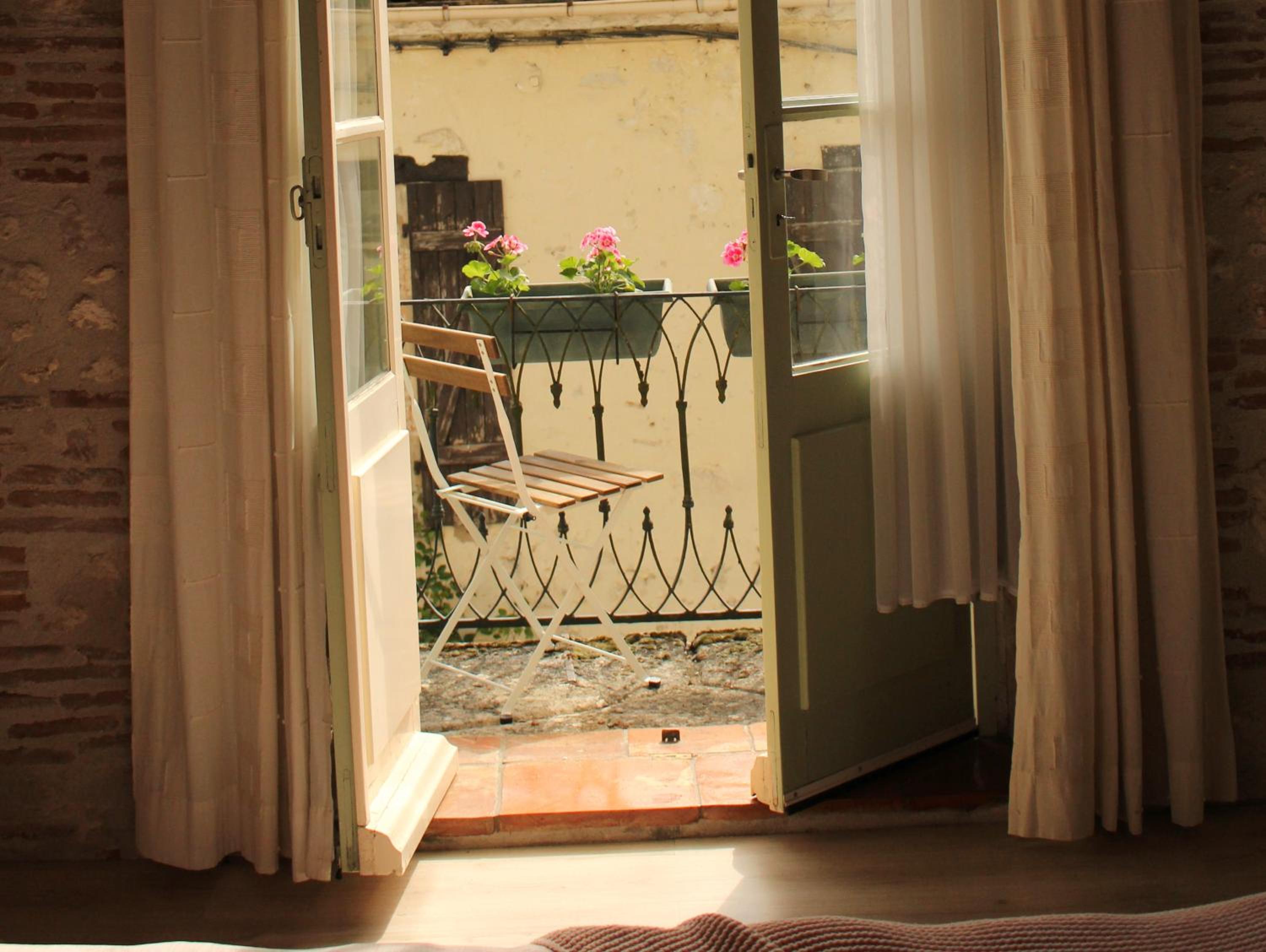 Deluxe King Room photo 2