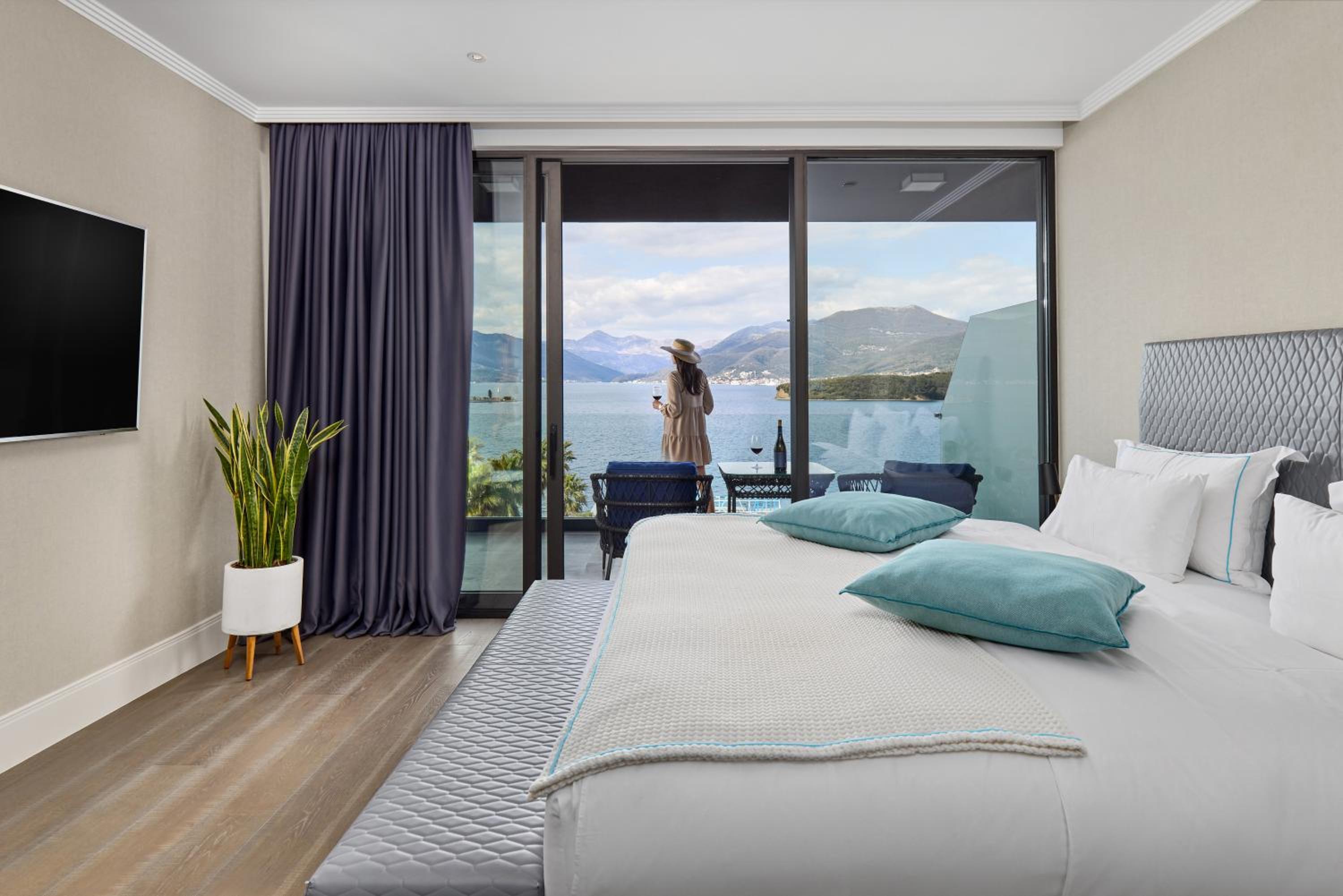 Luux Room Sea View King