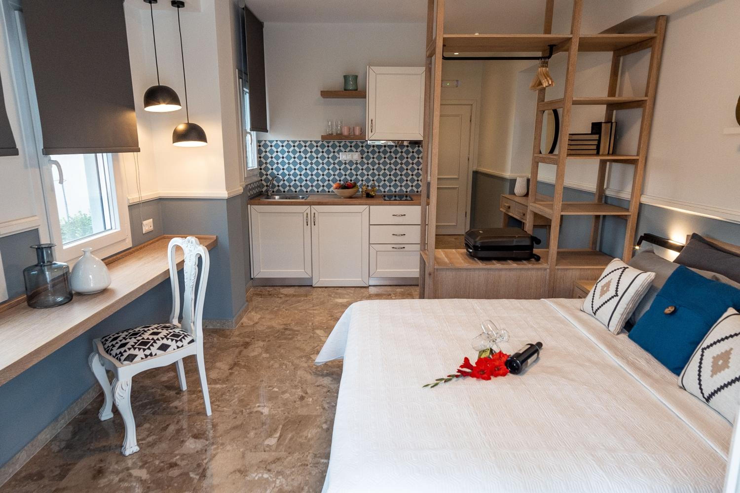 Deluxe Double or Twin Room with Balcony photo 3