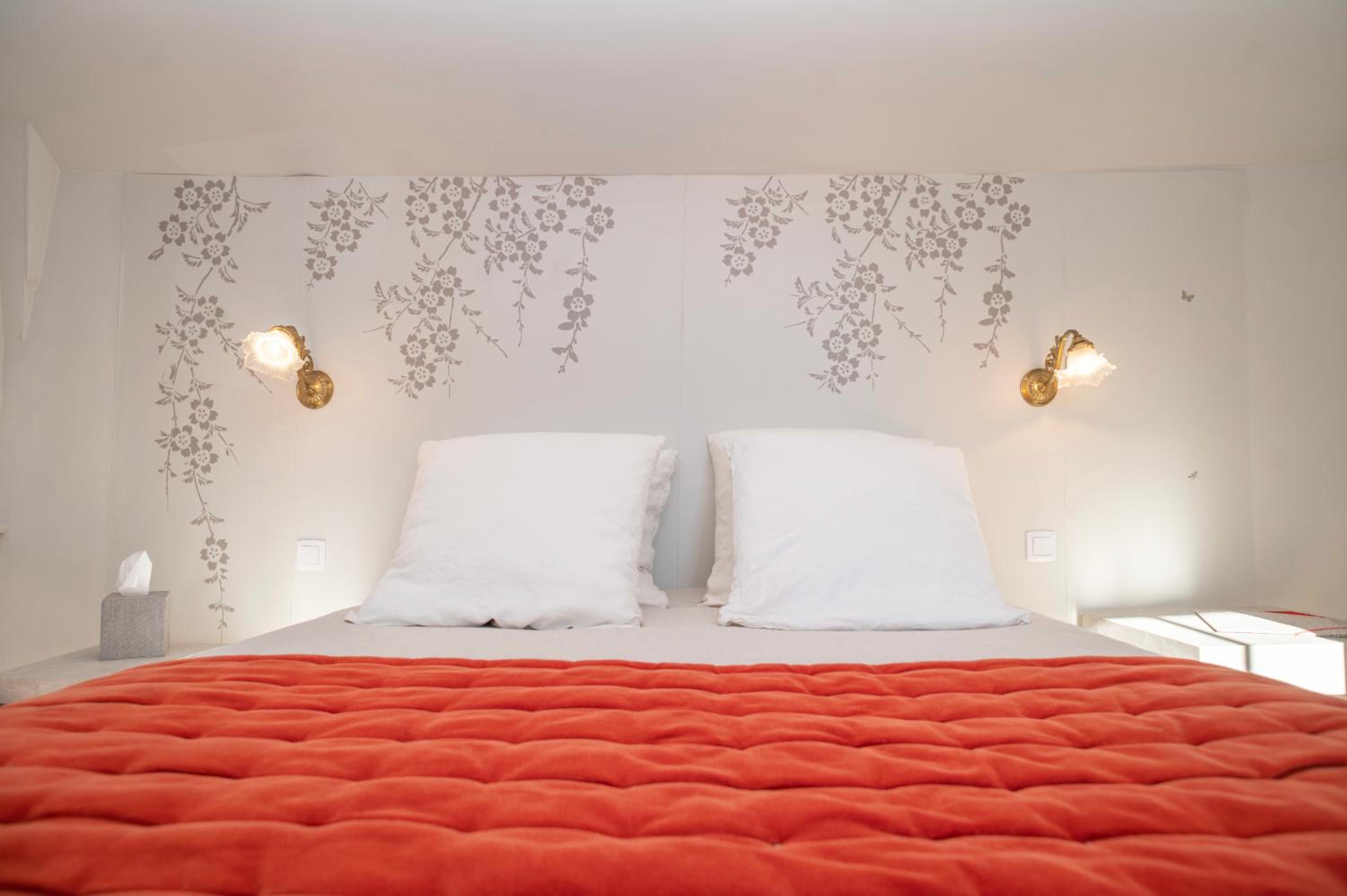 Room "Mademoiselle des minuits"