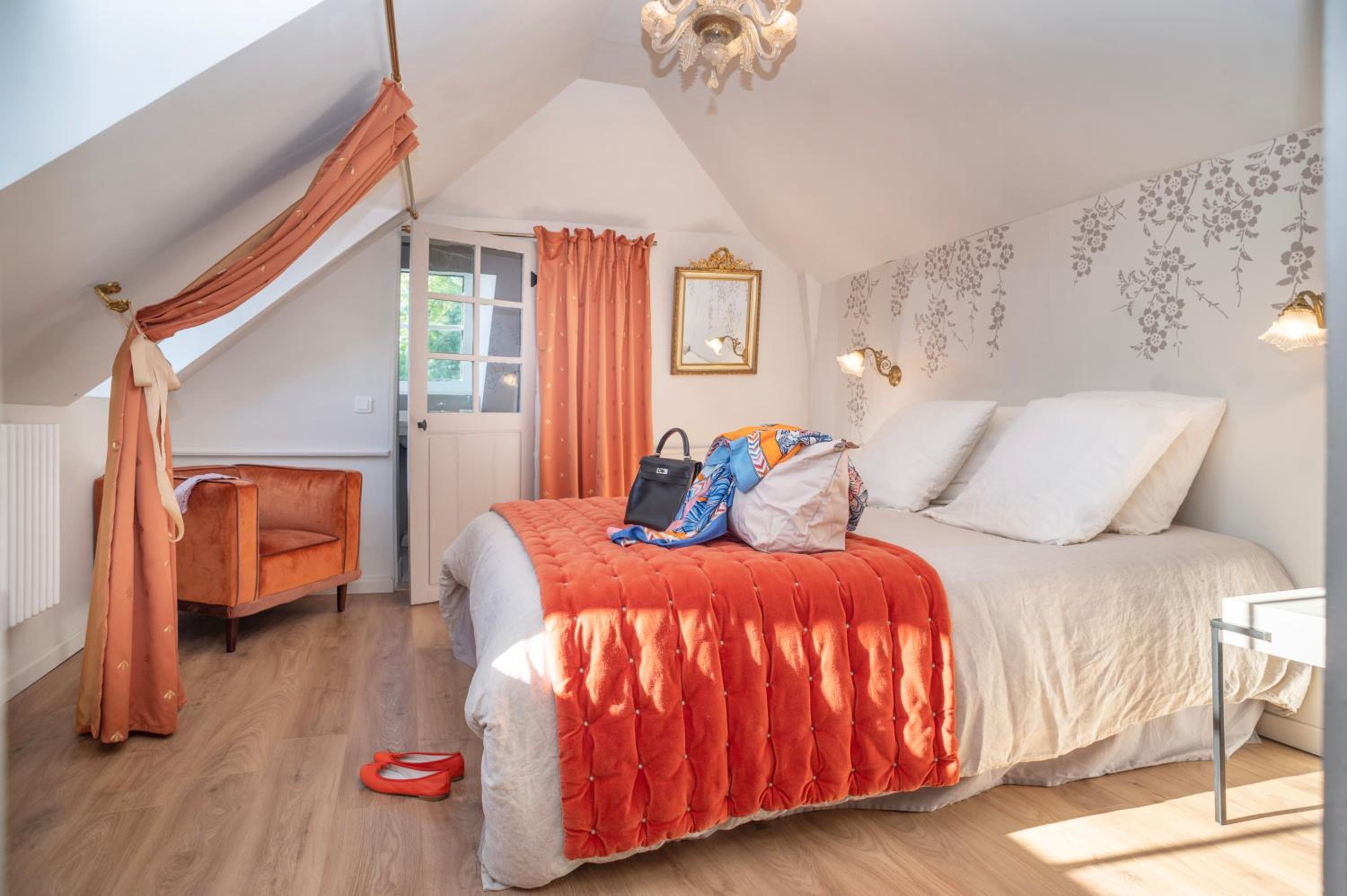 Room "Mademoiselle des minuits" photo 2