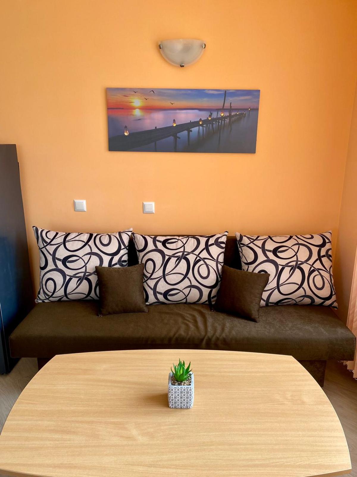 Apartment with Terrace photo 3