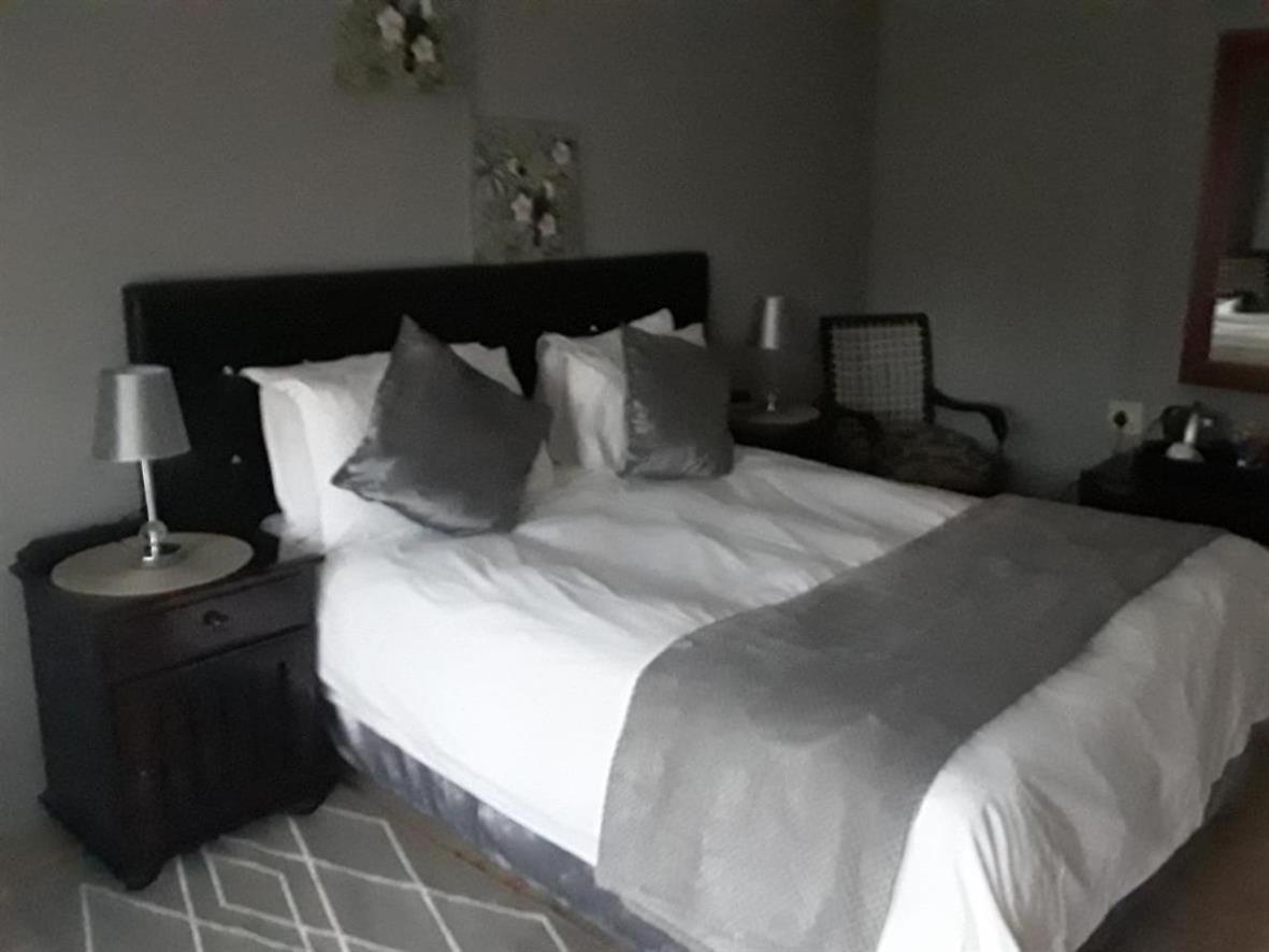 Deluxe Double Room - Photo 6