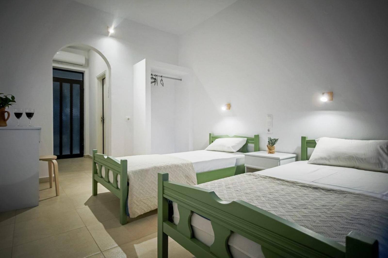 One-Bedroom Apartment - Photo 8