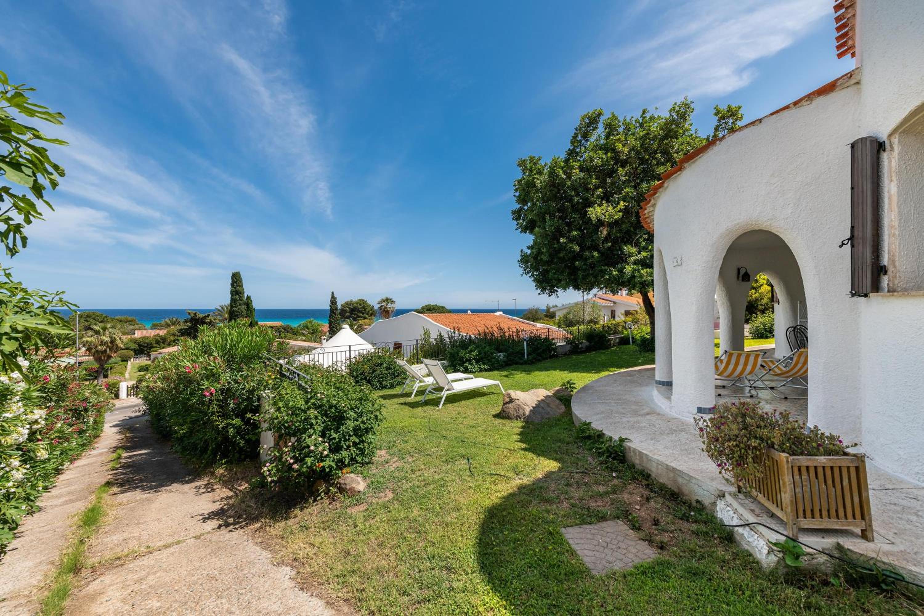 Villa with Sea View photo 3