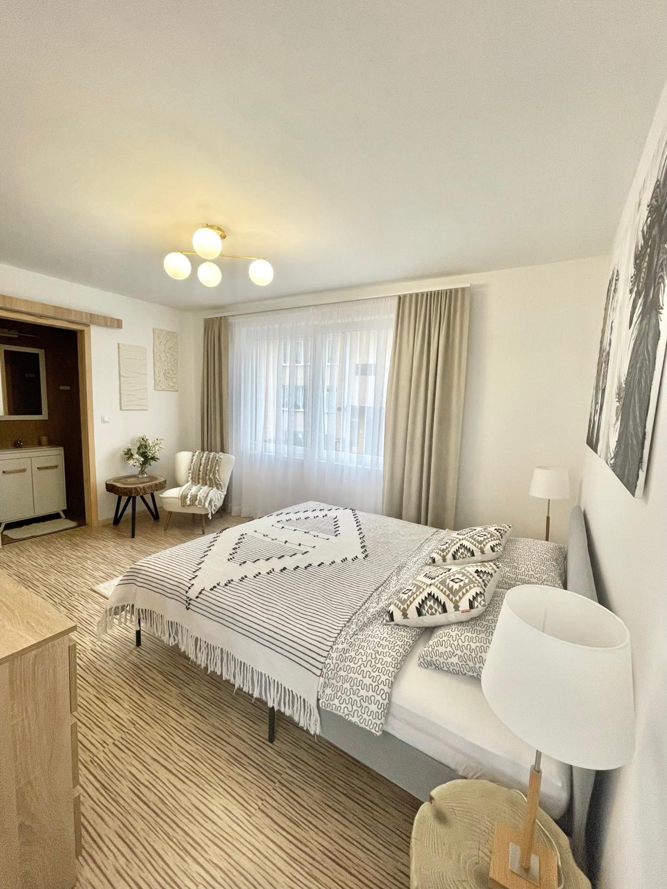 Double Room with Private Bathroom photo 1