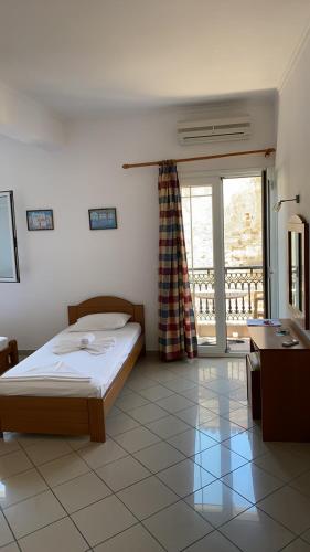 Superior Triple Room photo 2