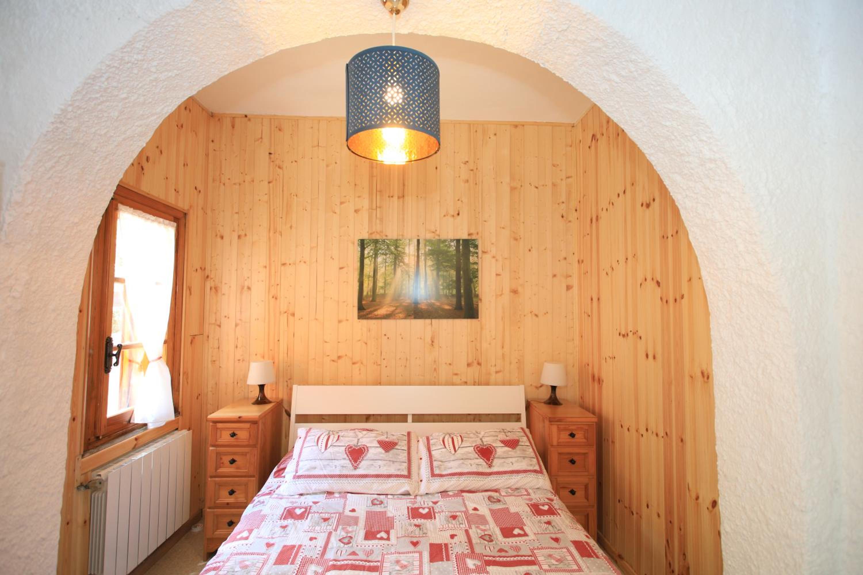 Two-Bedroom House - Photo 5