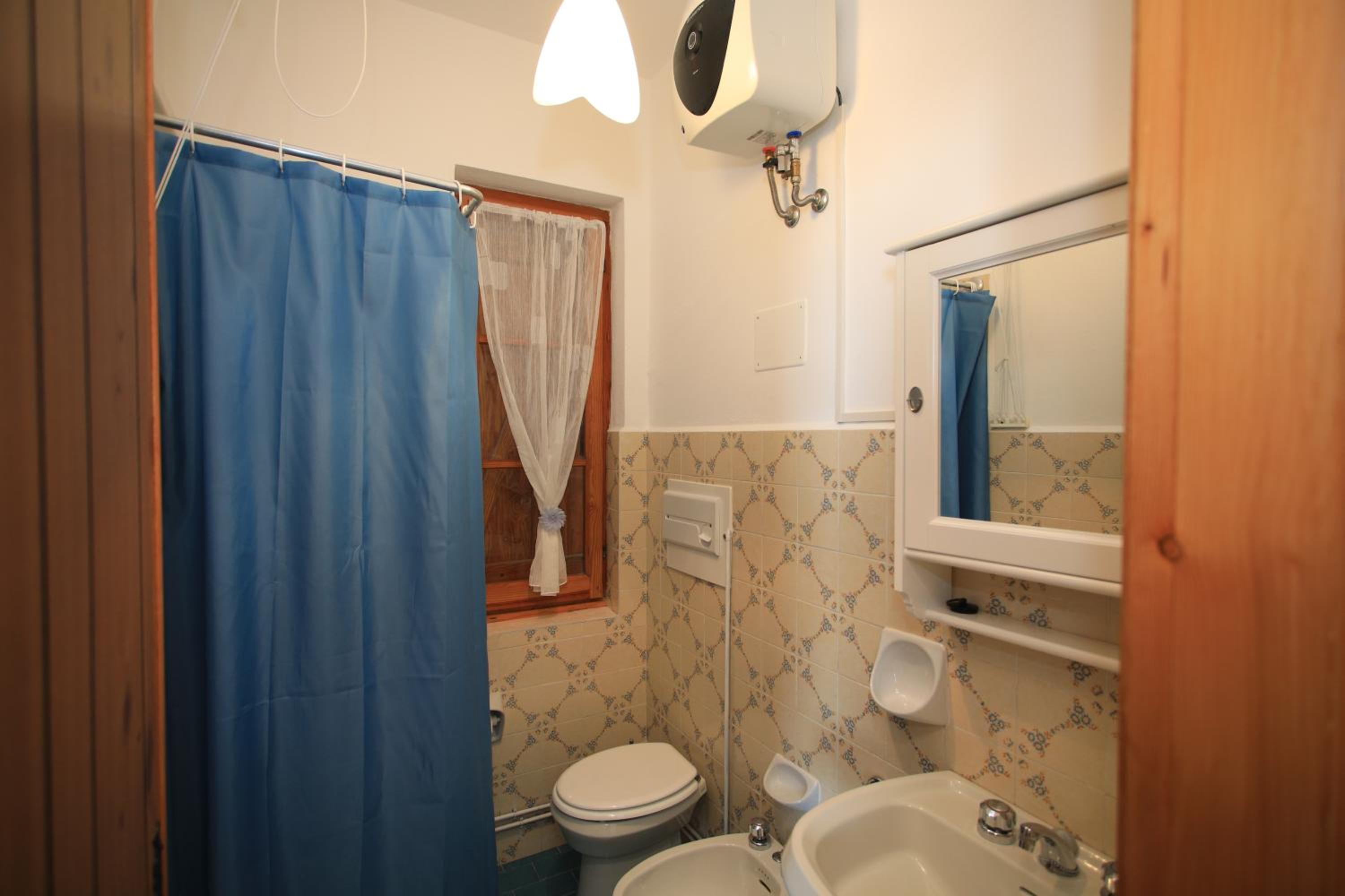 One-Bedroom House - Photo 3