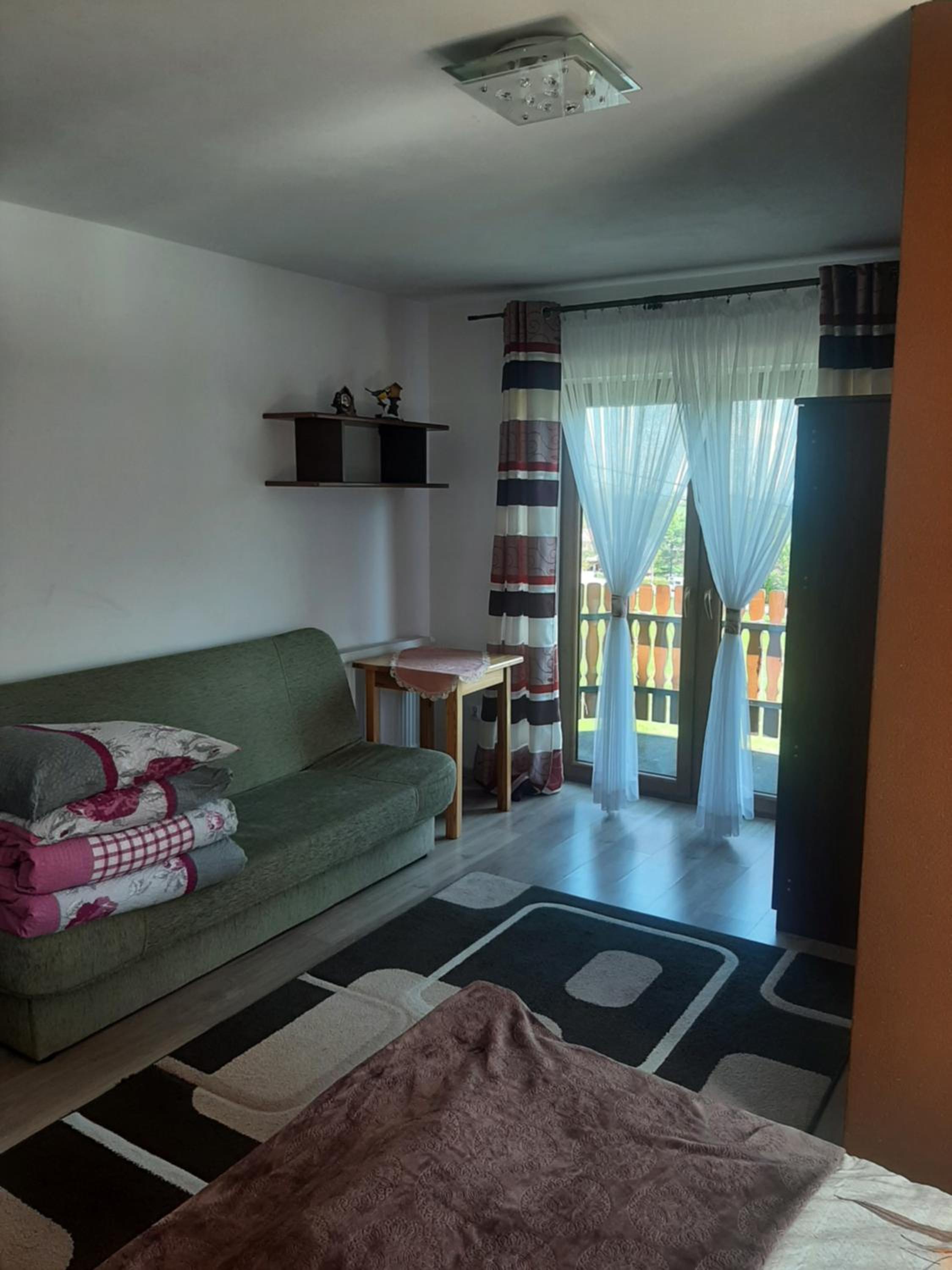 Quadruple Room with Balcony - Photo 3