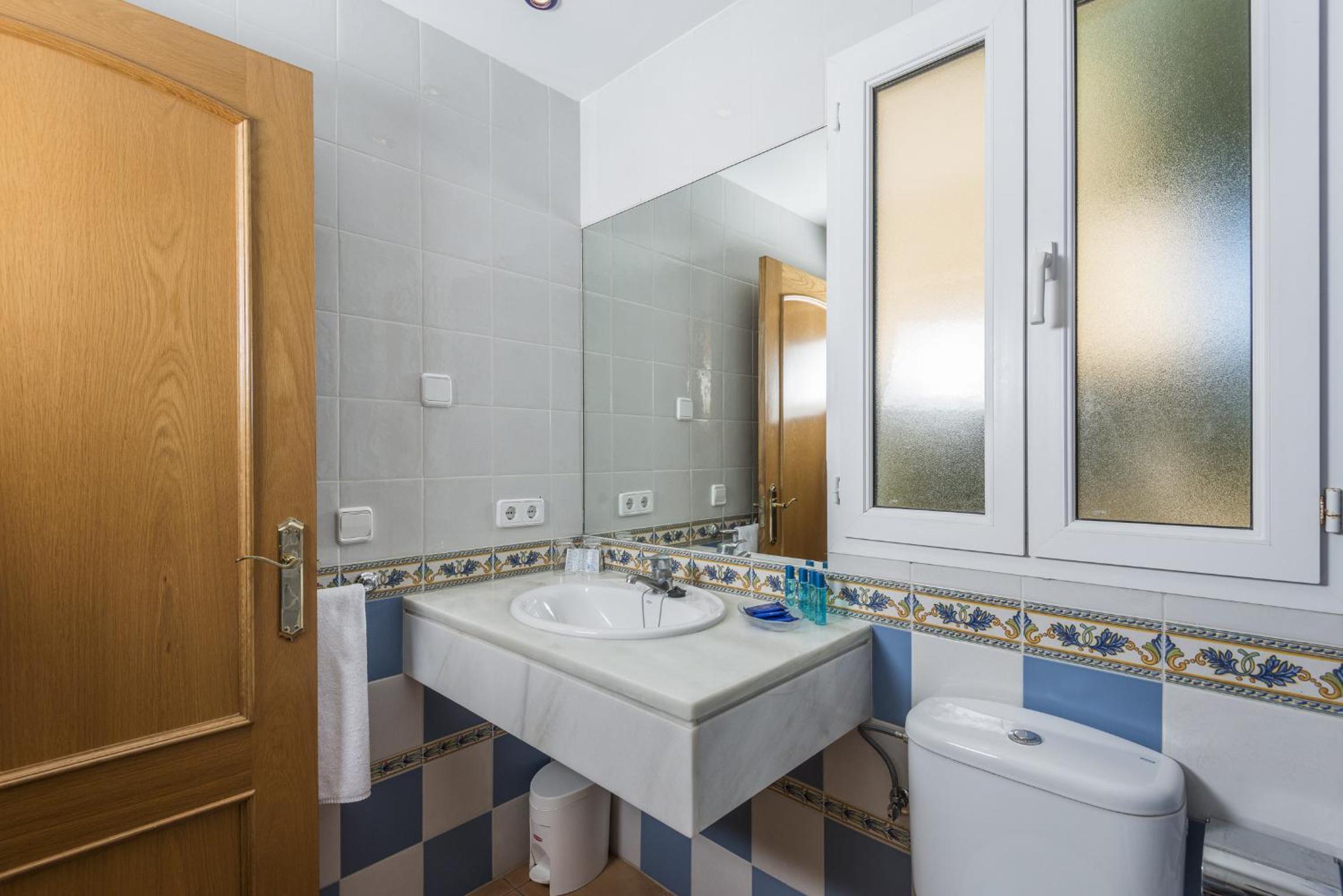 Three-Bedroom Villa (6 Adults), photo 7