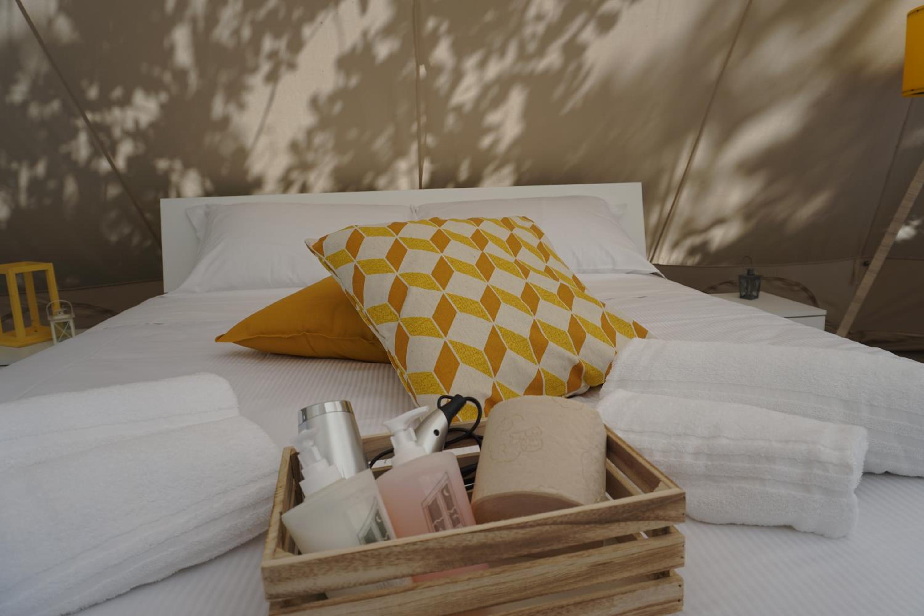 Tent - Photo 1