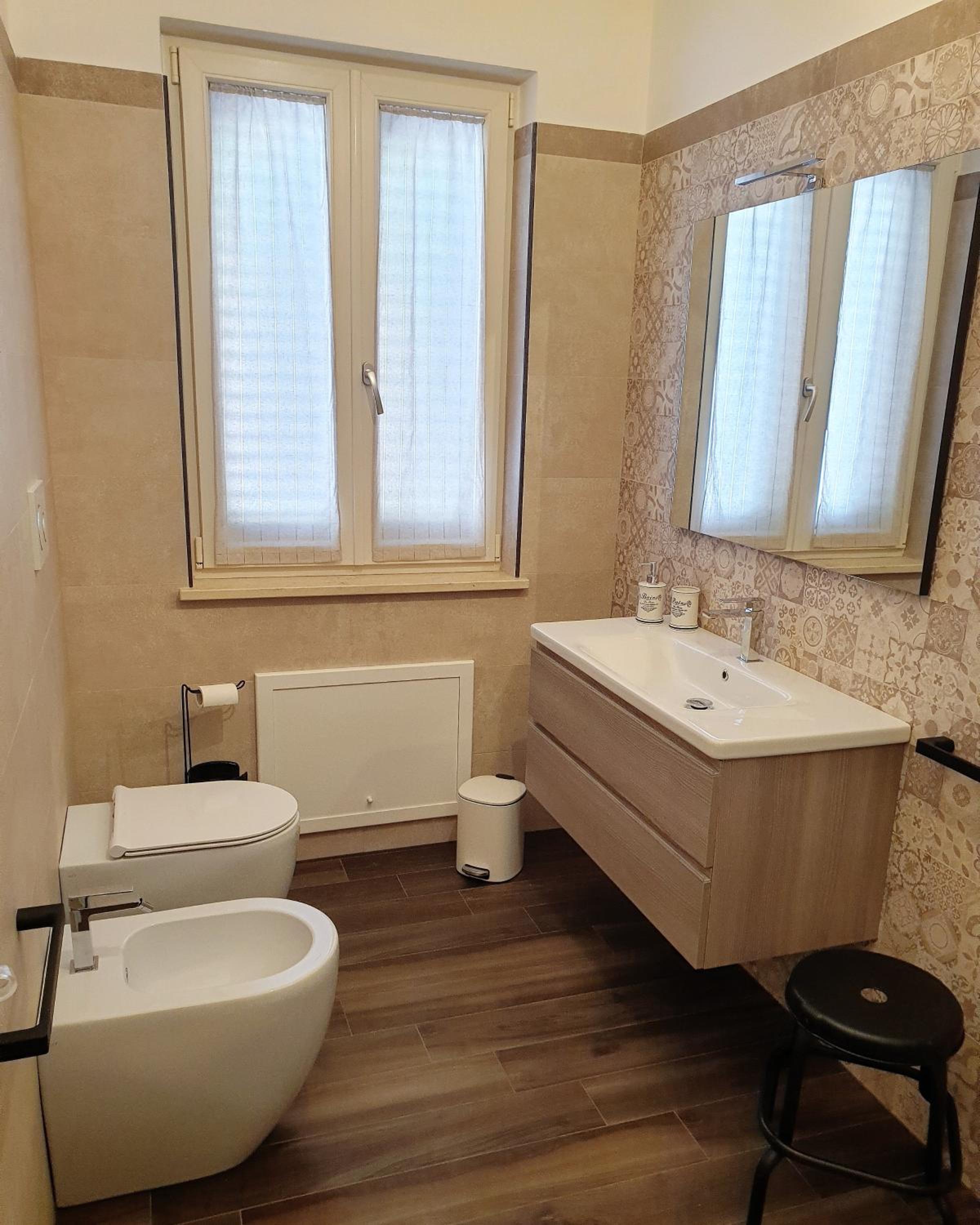 Double Room with Private Bathroom photo 2