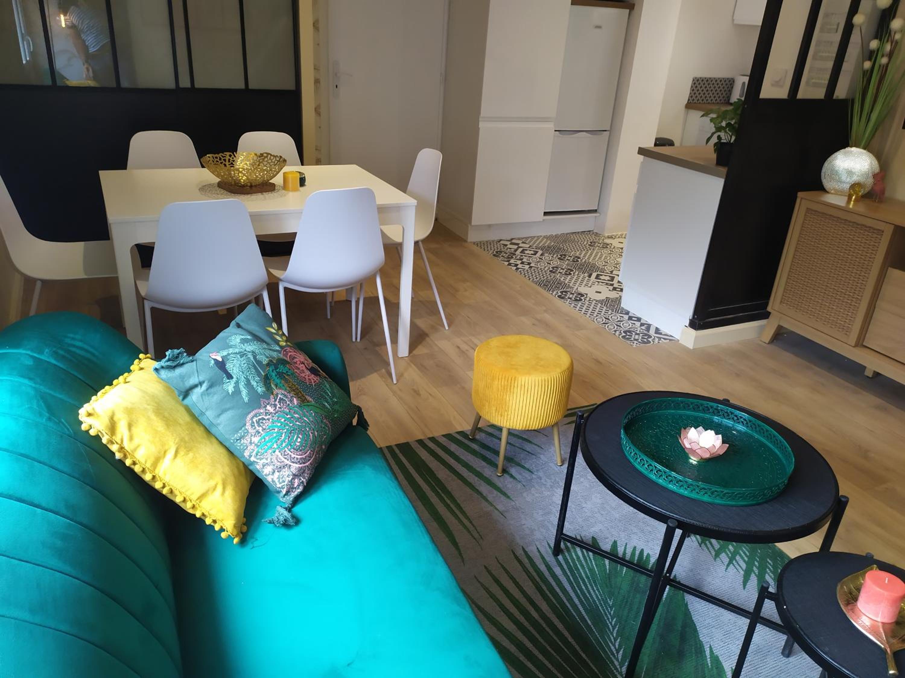 Two-Bedroom Apartment - Photo 10