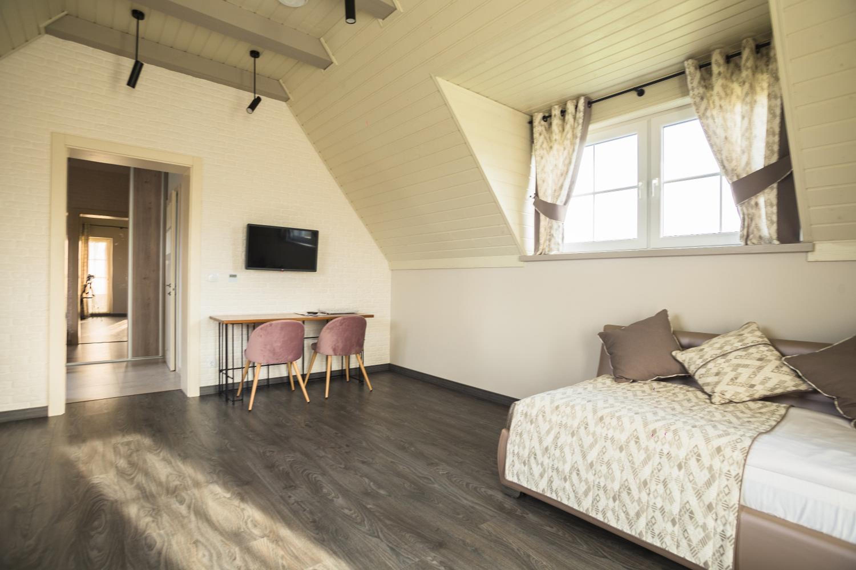 Superior Twin Room photo 3