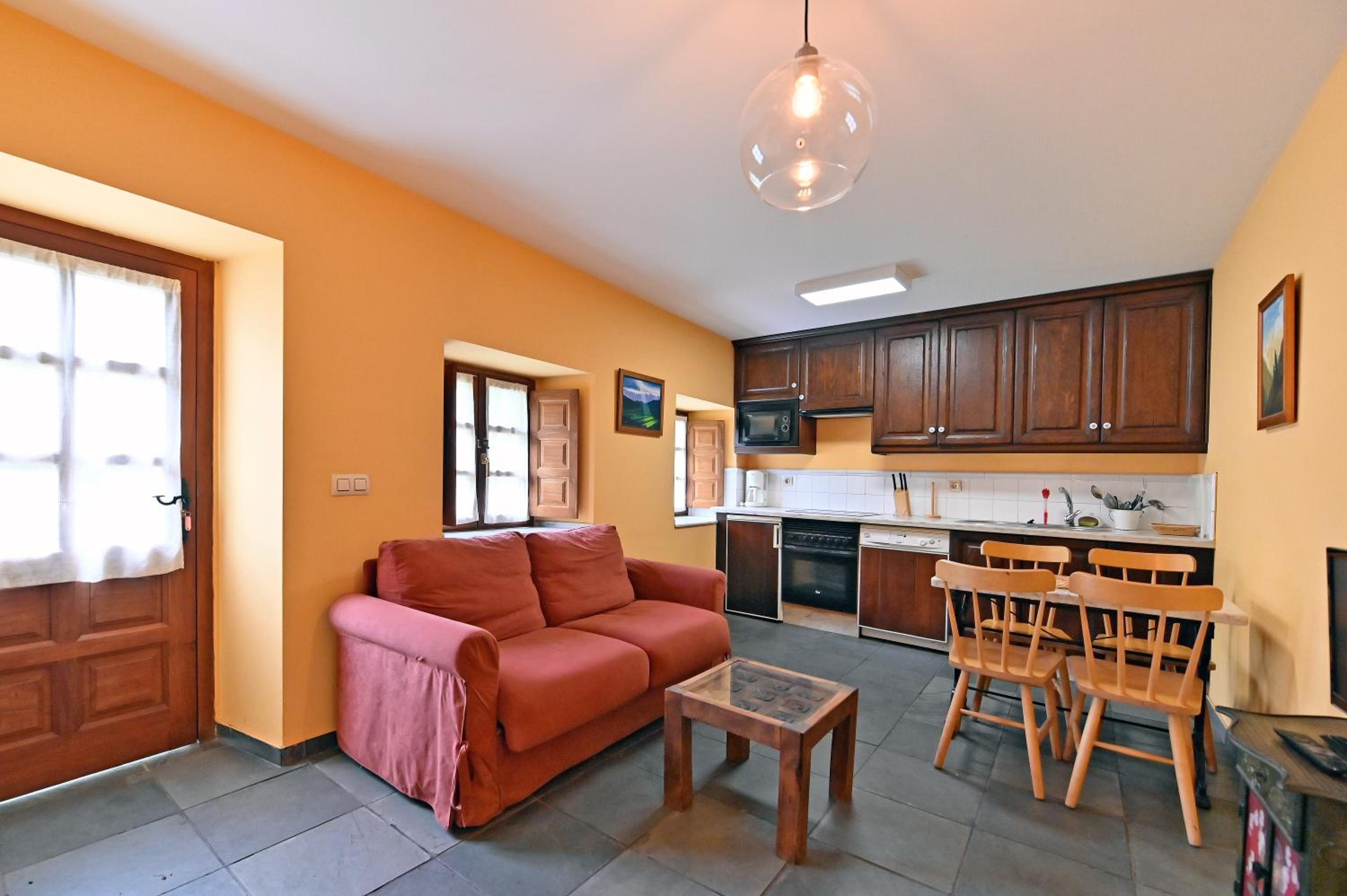 Apartment with Garden View