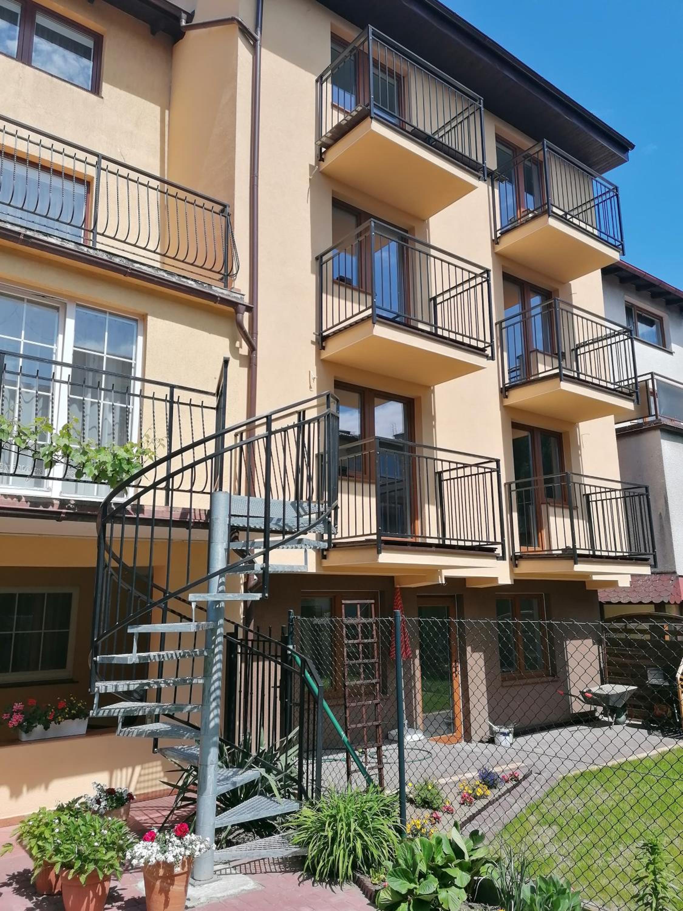 Double or Twin Room with Balcony - Photo 7
