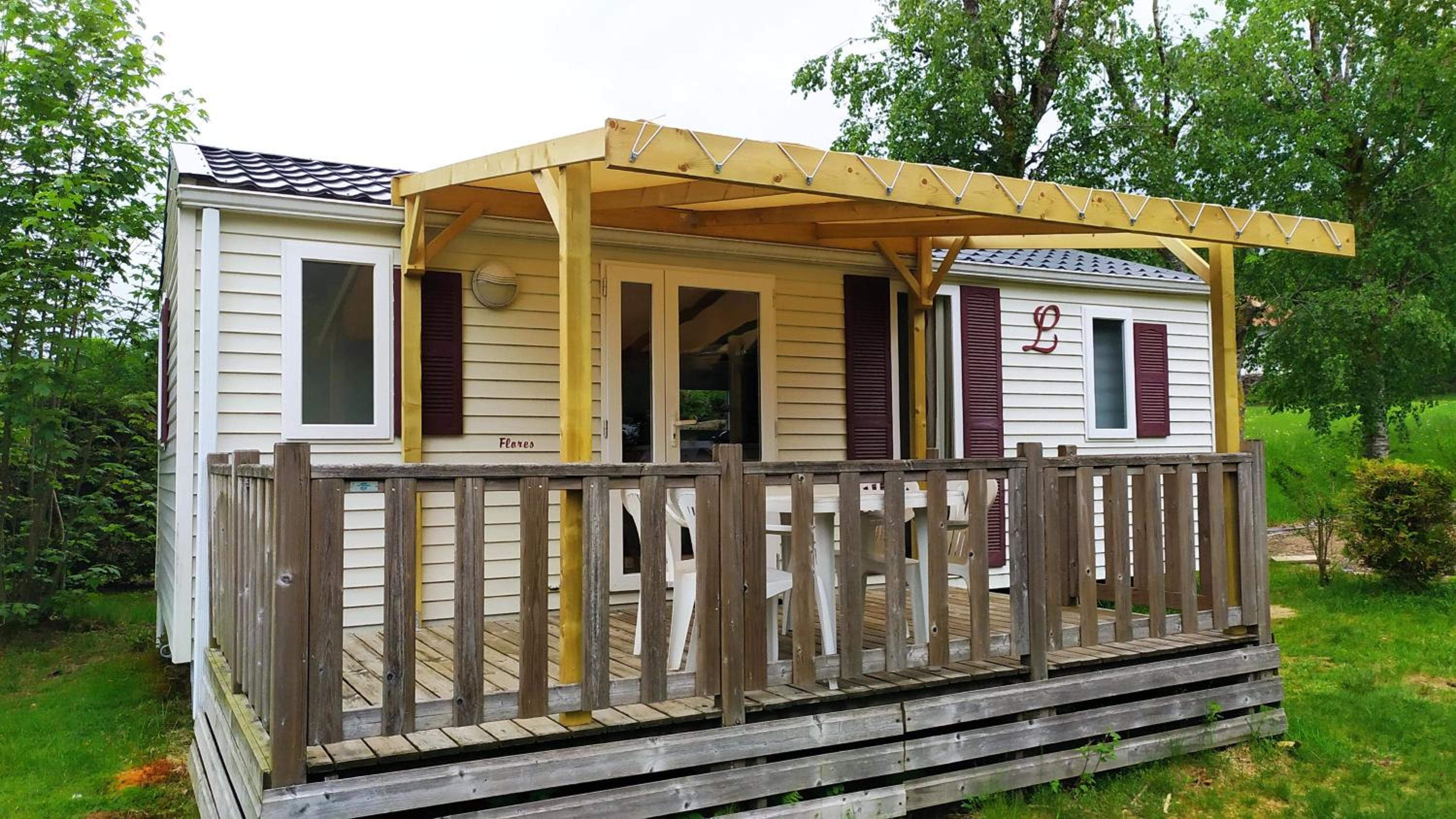 Mobile Home photo 2