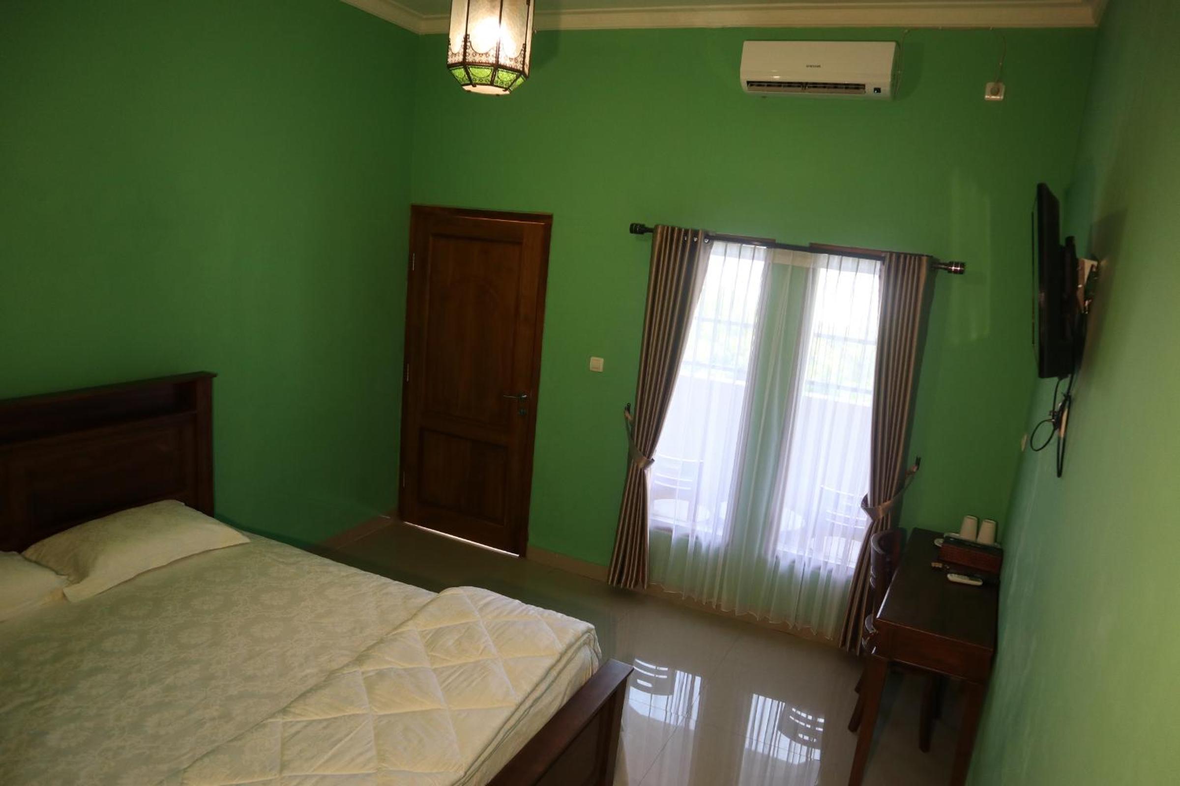 Deluxe Double Room with Balcony