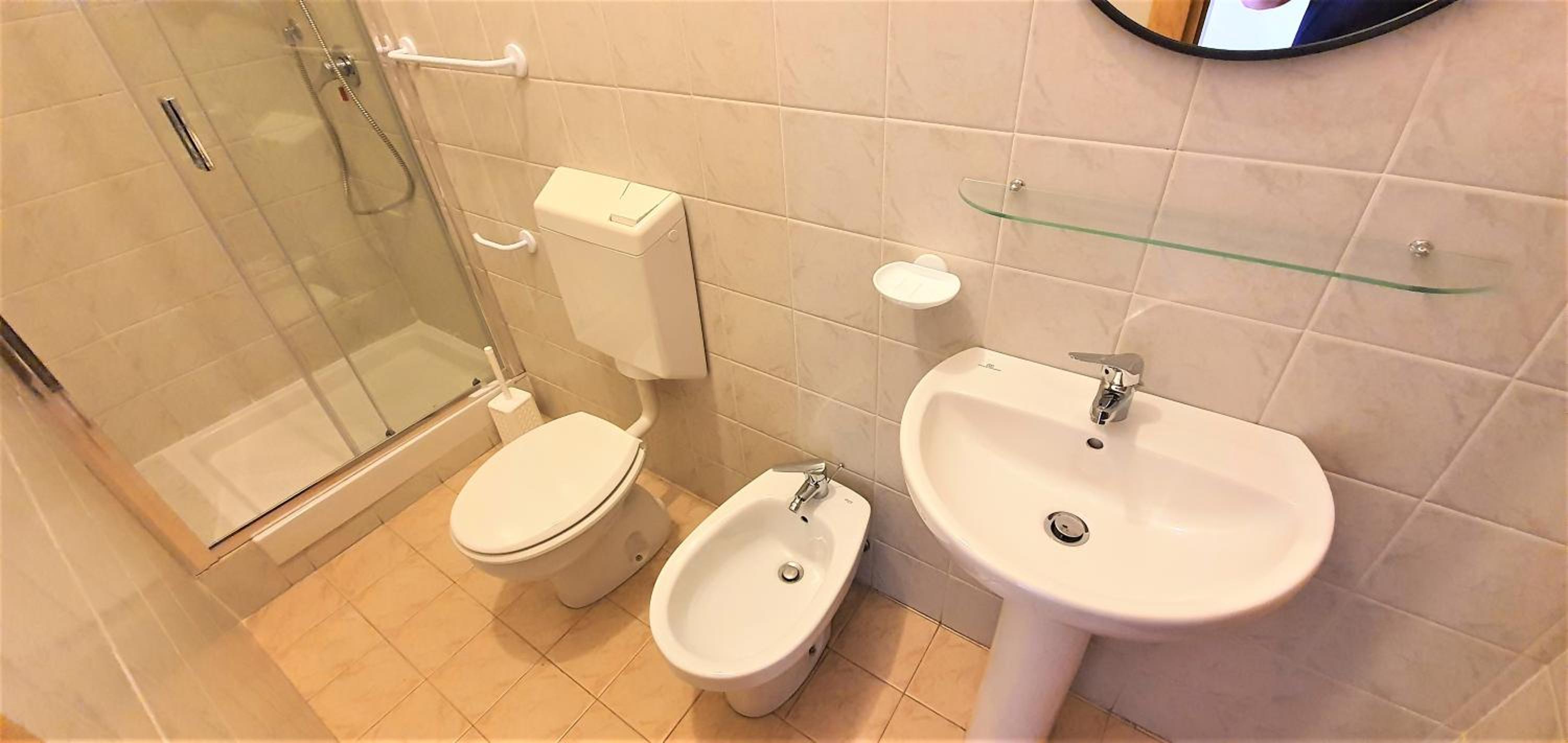 Double Room with Private Bathroom photo 2