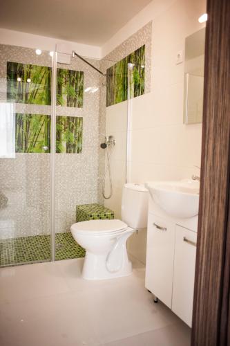 Superior Double or Twin Room with Lake View photo 2