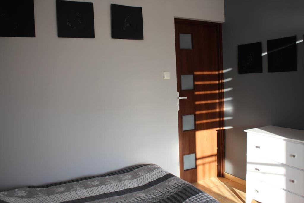 Four-Bedroom House photo 3