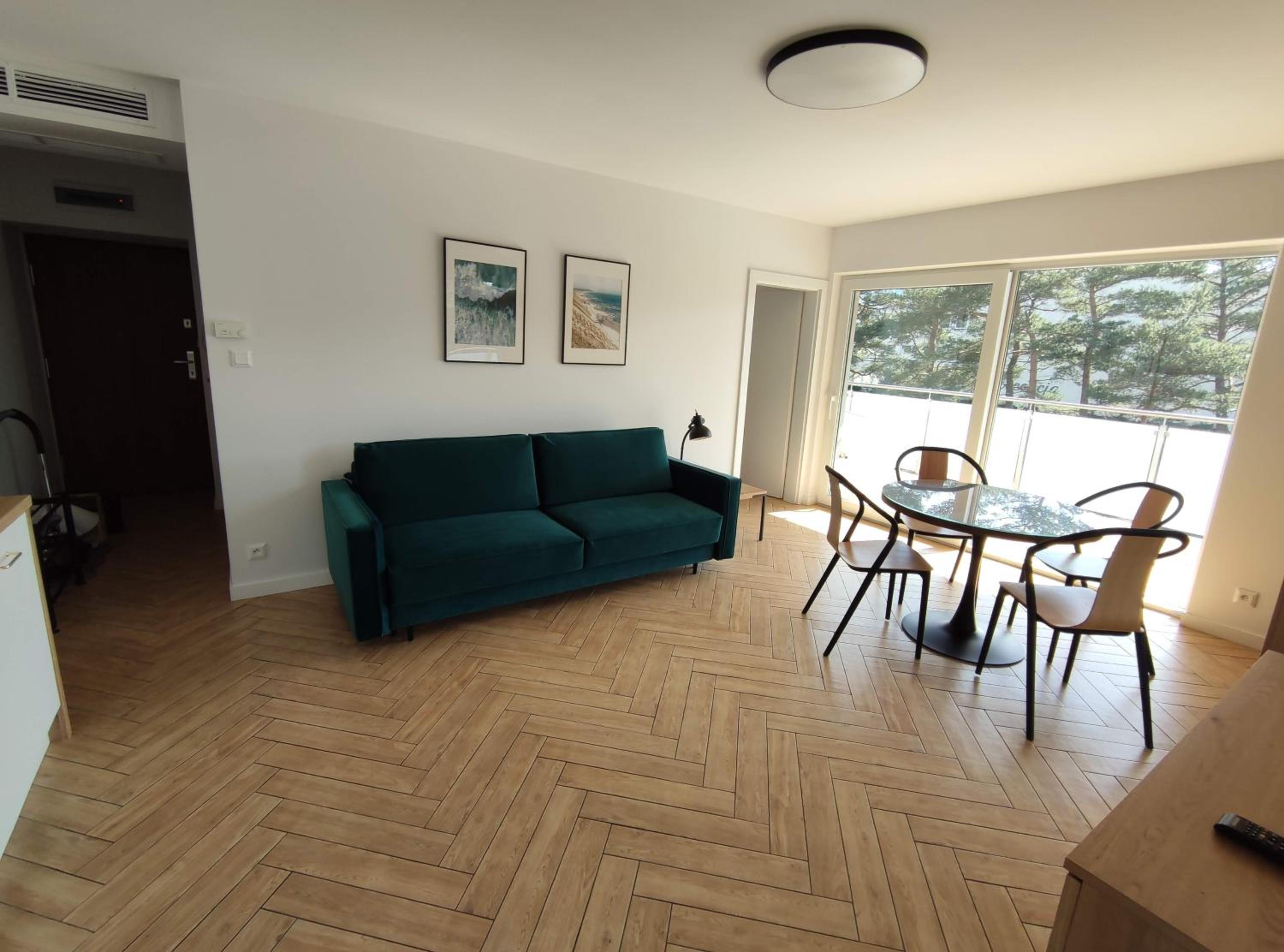 One-Bedroom Apartment photo 2