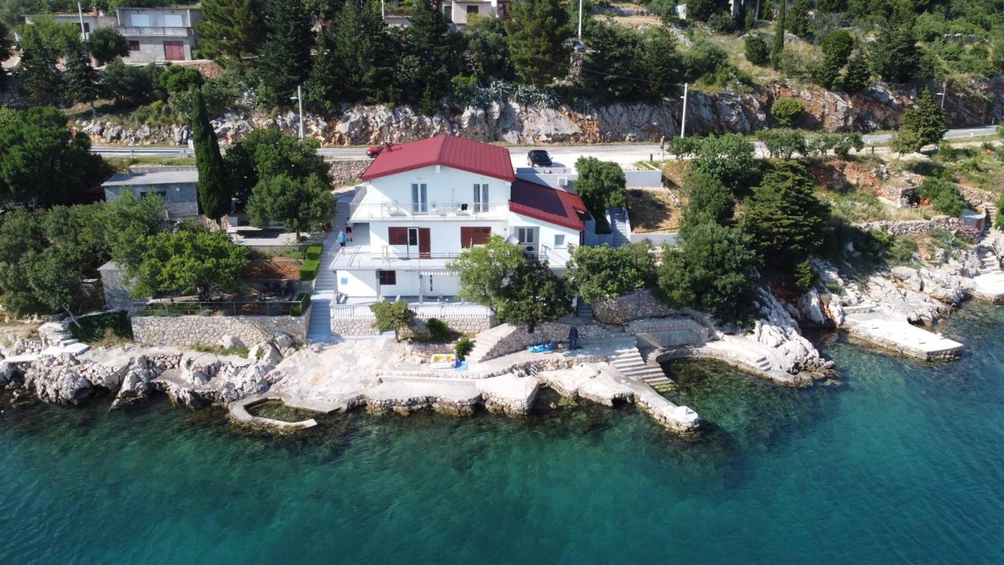 Apartment with Sea View
