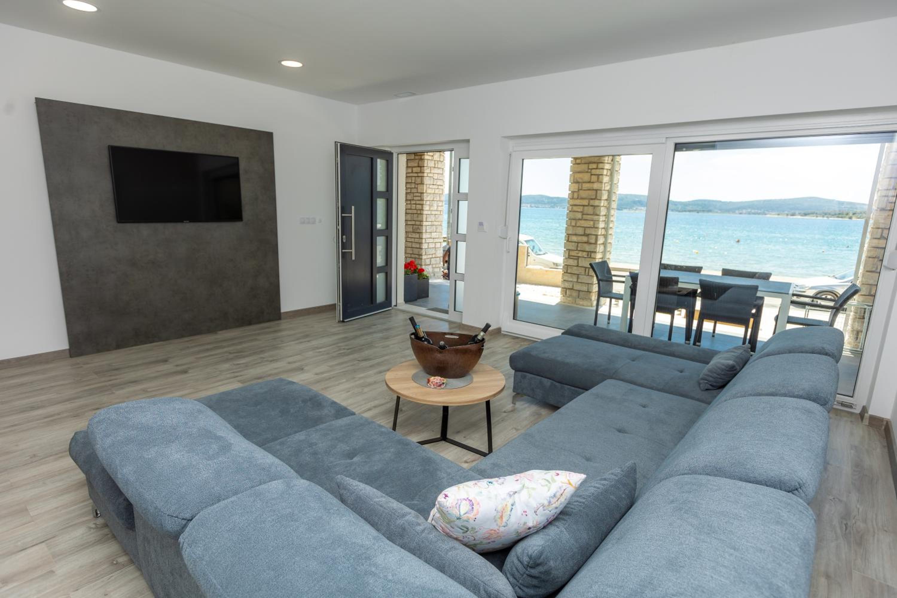 Two-Bedroom Apartment with Terrace and Sea View photo 1