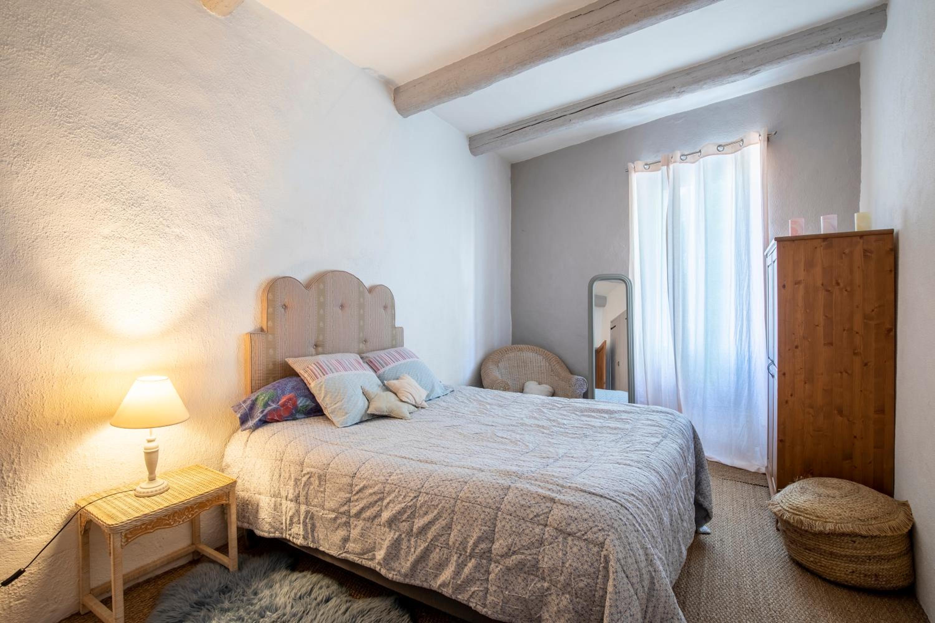 Three-Bedroom Apartment - Photo 6