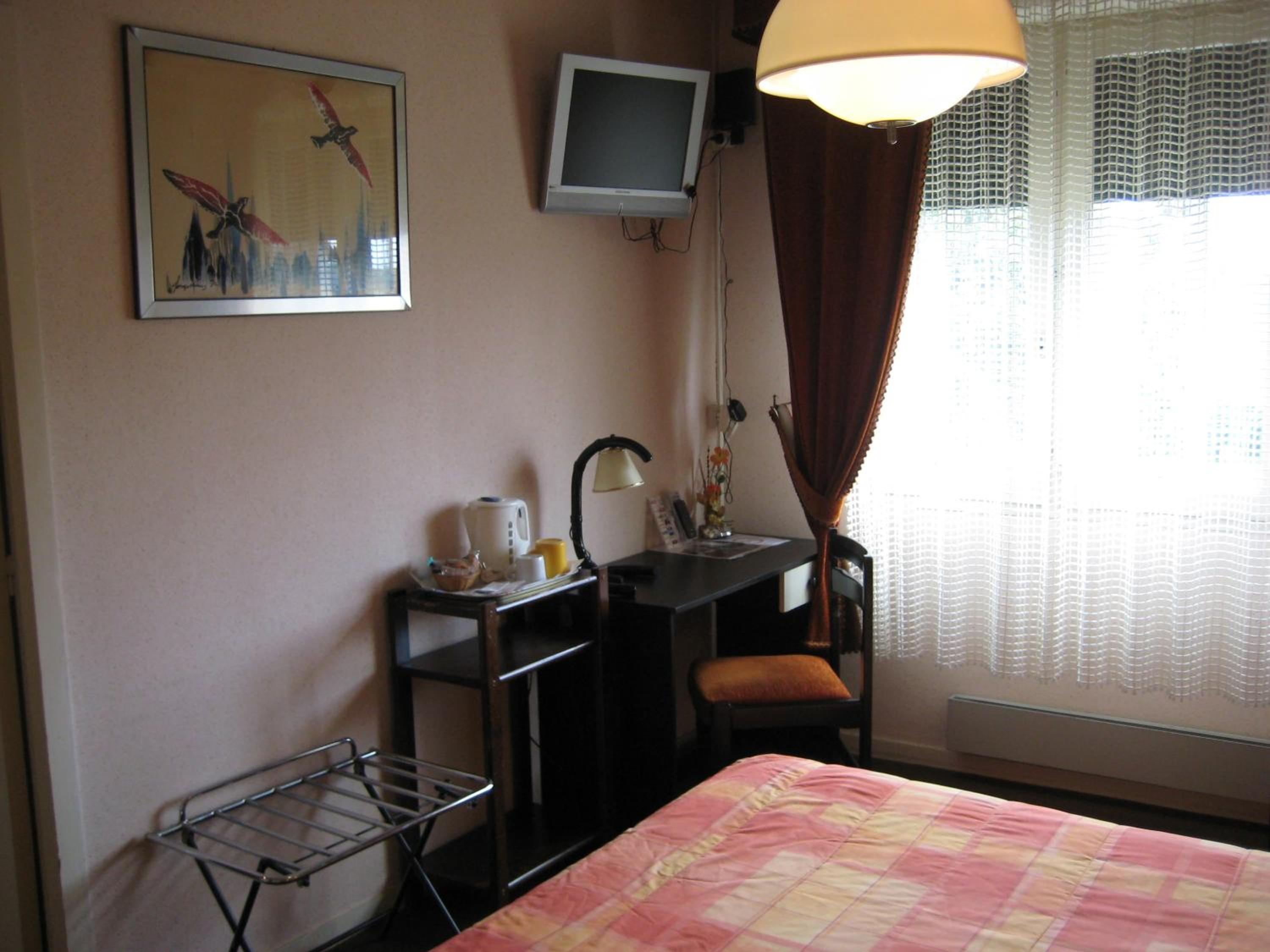 Double Room - Photo 2
