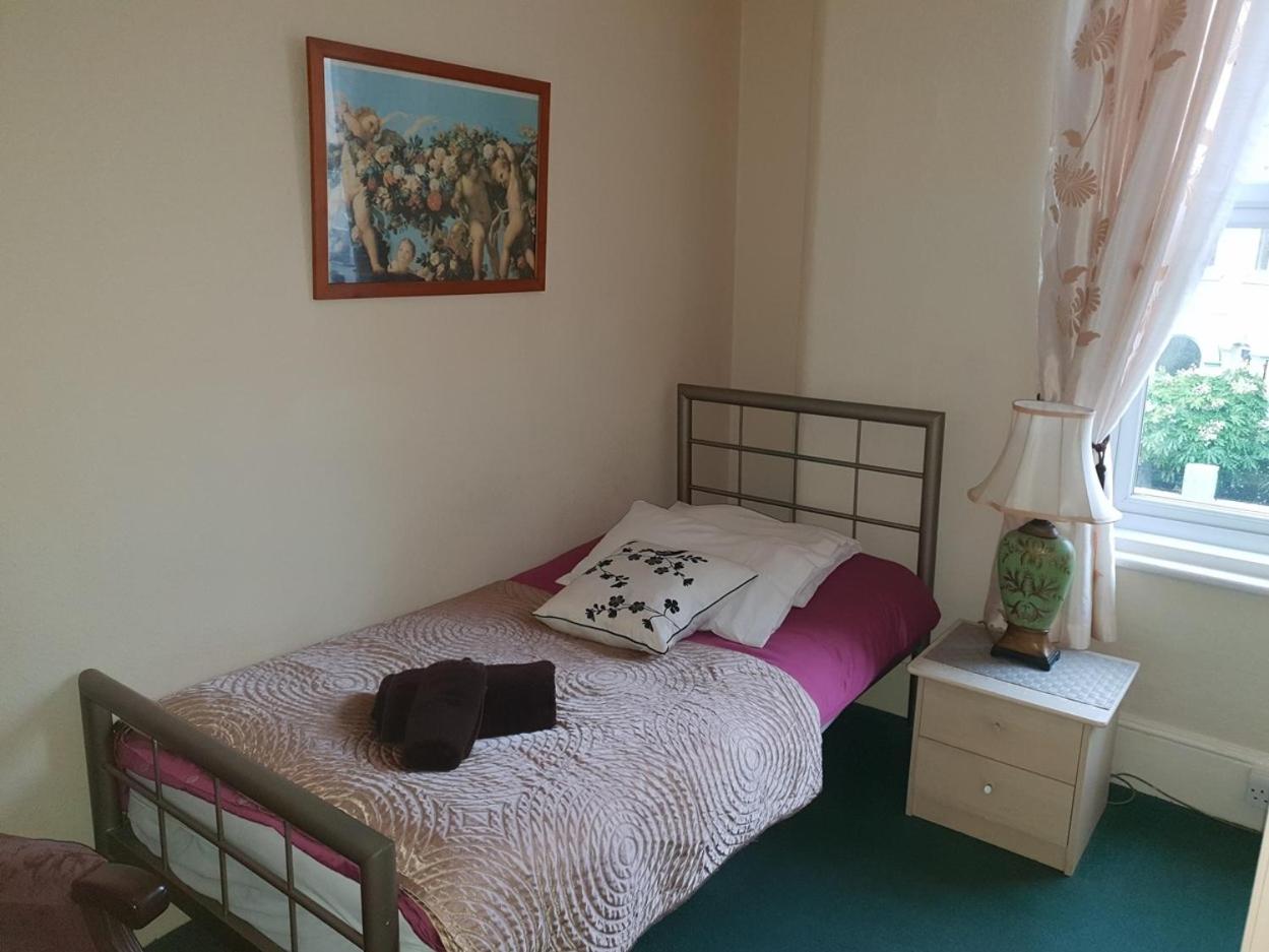 Single Room photo 2
