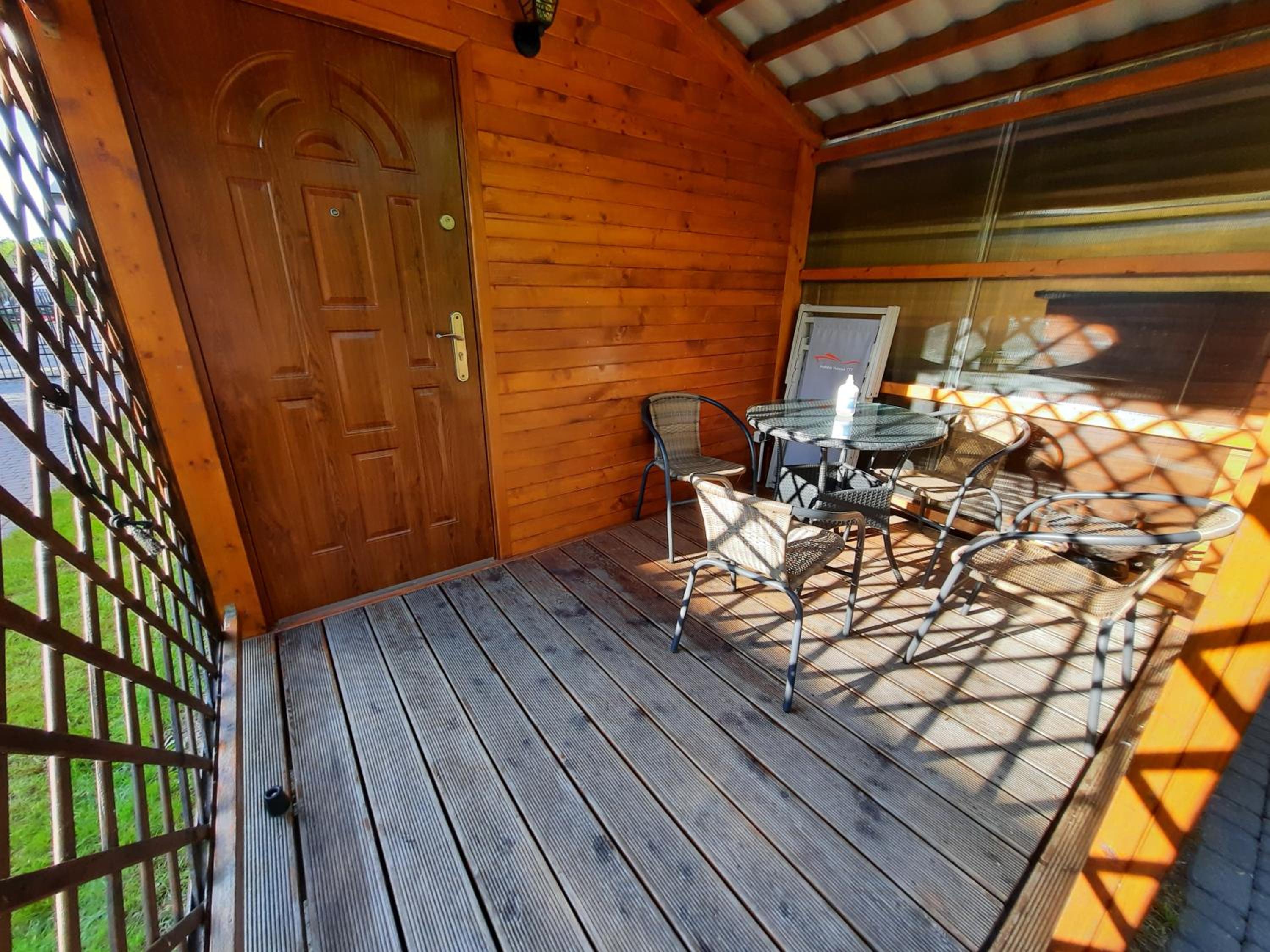 One-Bedroom Chalet - Photo 3