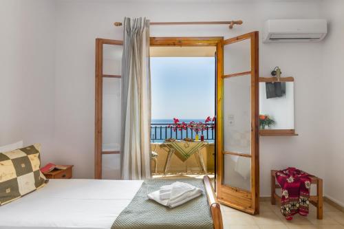 Studio with Sea View