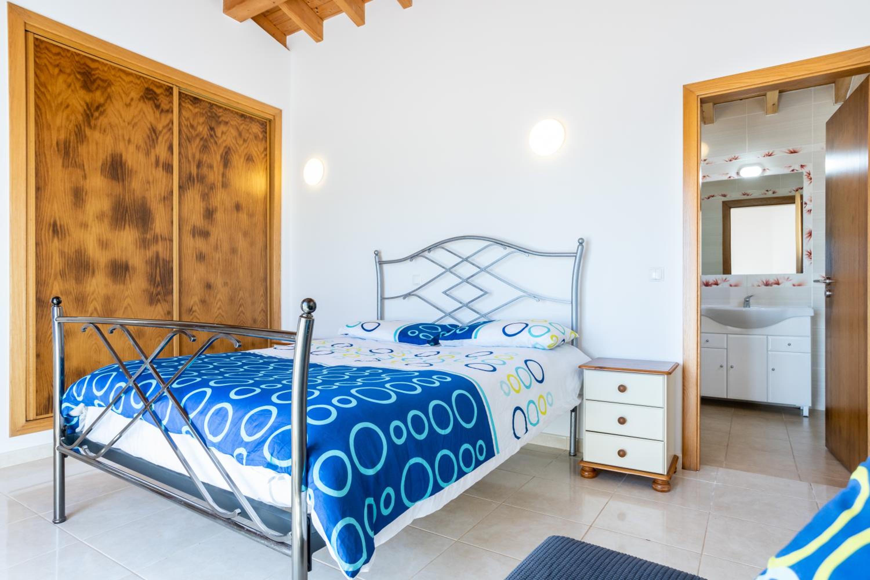 Double Room with Private Bathroom photo 3