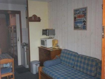 Family Studio - Photo 2