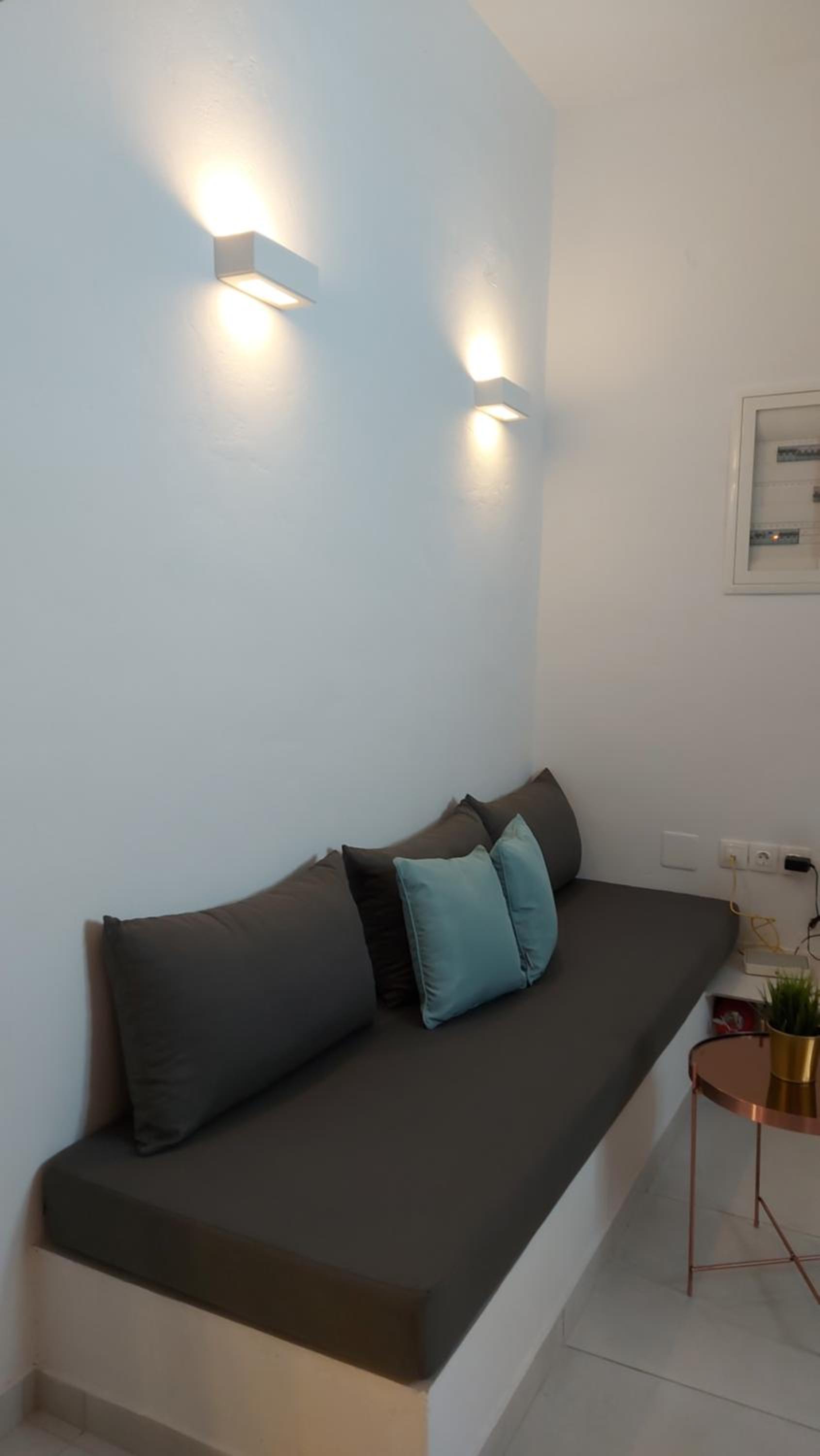 One-Bedroom Apartment - Photo 14