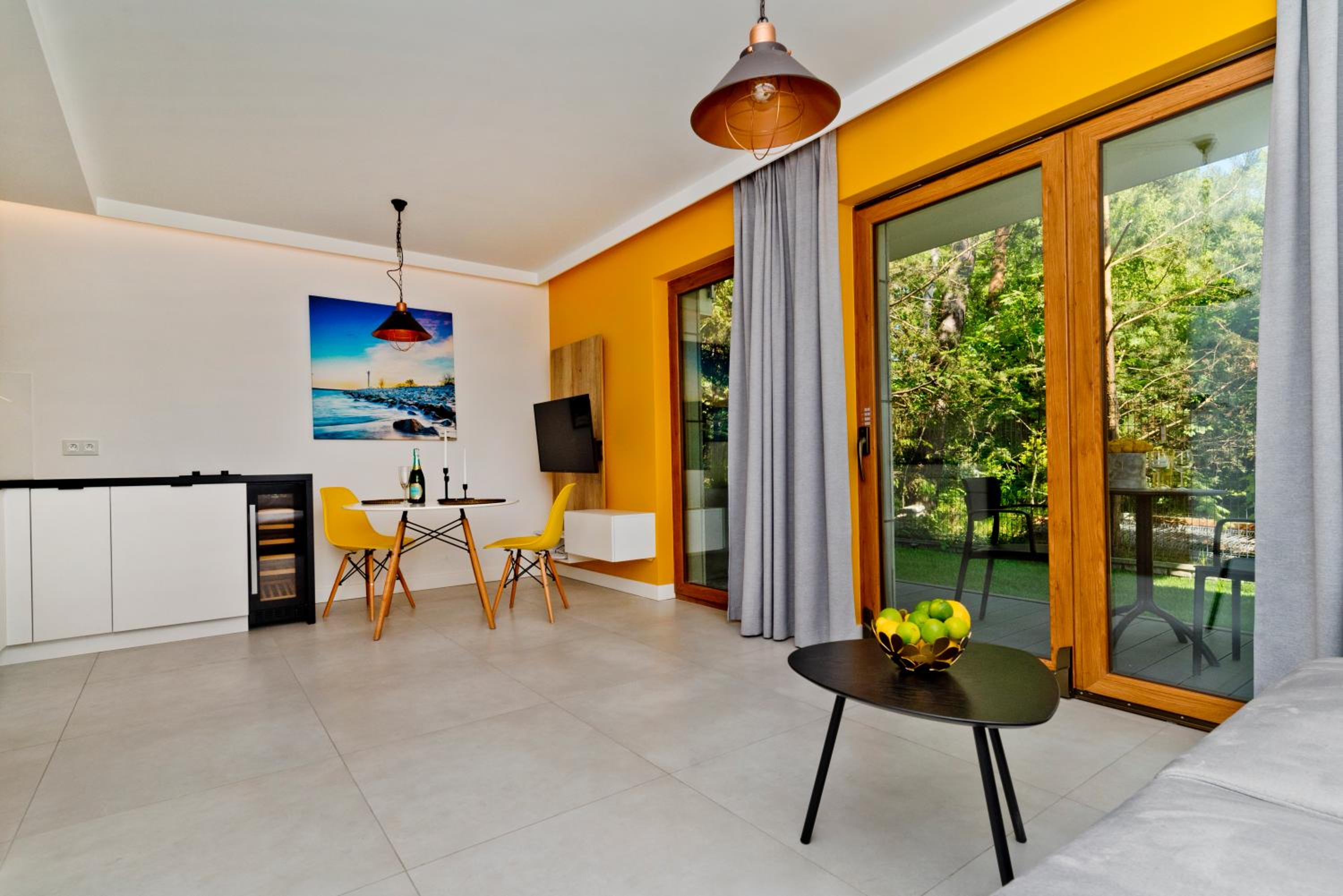 Studio Apartment