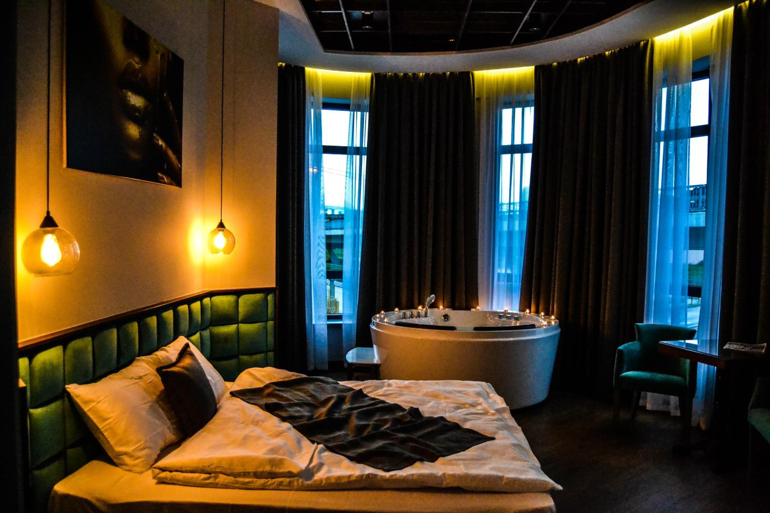 Deluxe Double Room with Bath