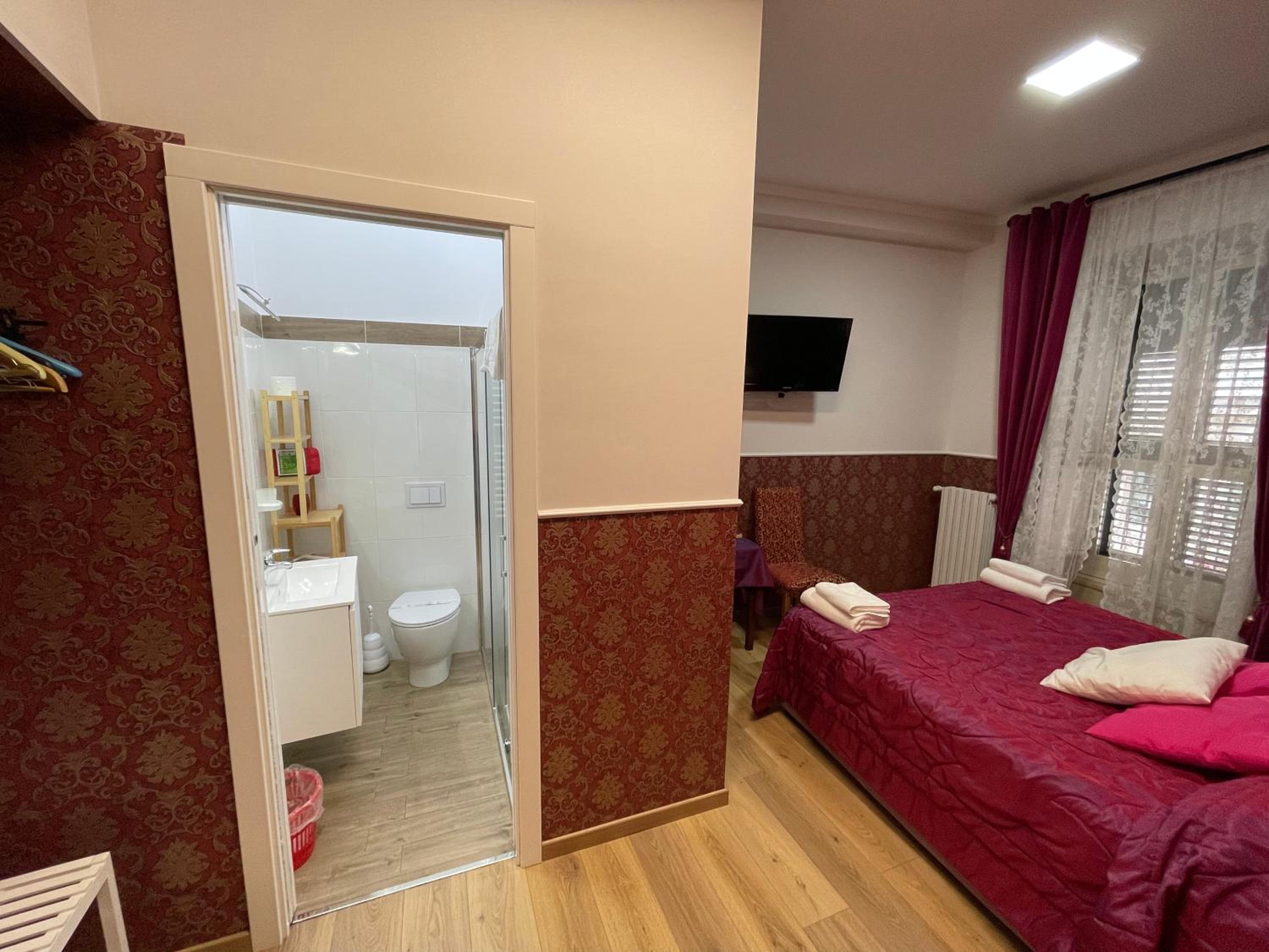 Double or Twin Room photo 1