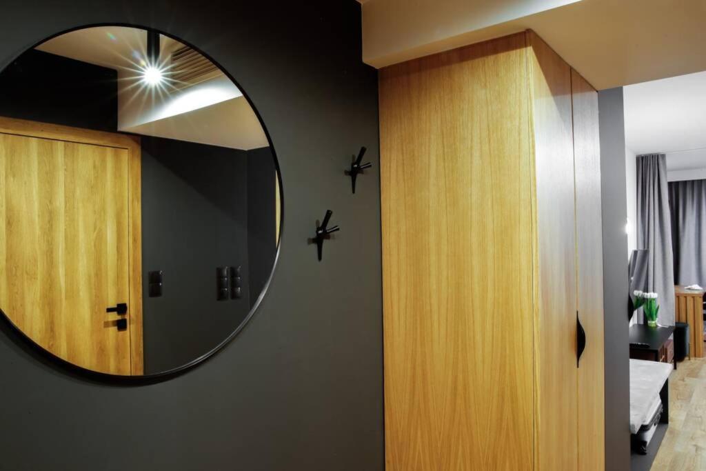 One-Bedroom Apartment - Photo 10