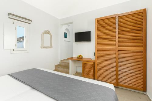 Classic Sea View Room