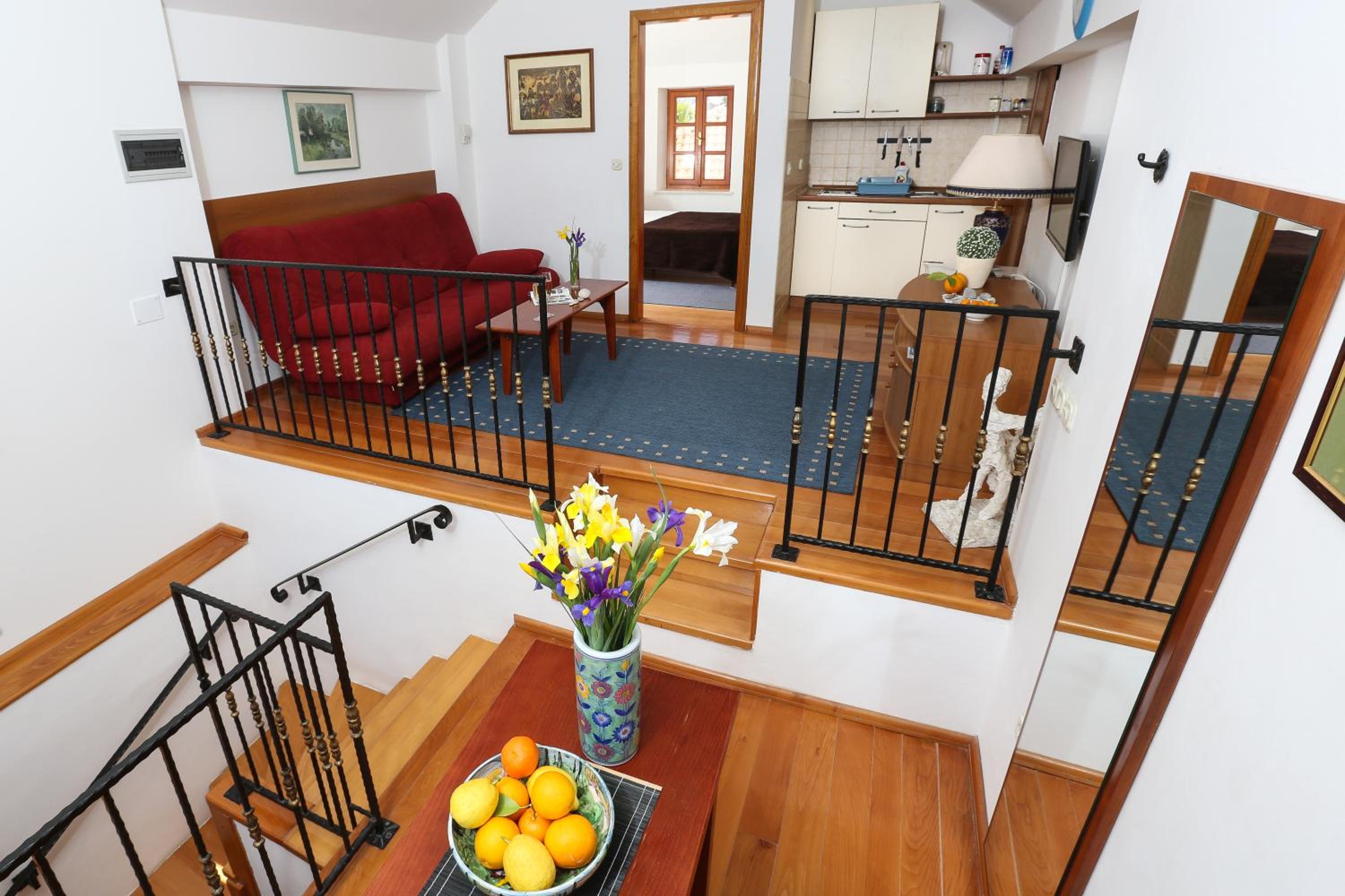 One-Bedroom Apartment with Sofa Bed and Sea View