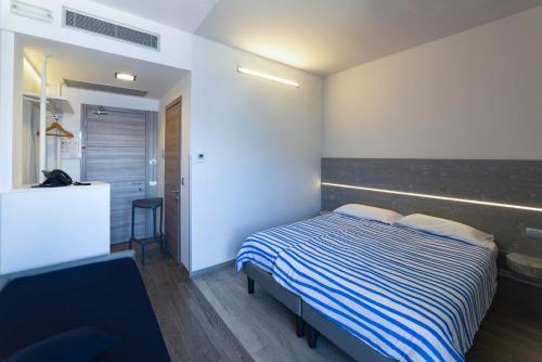 Standard Room with Mountain View photo 1