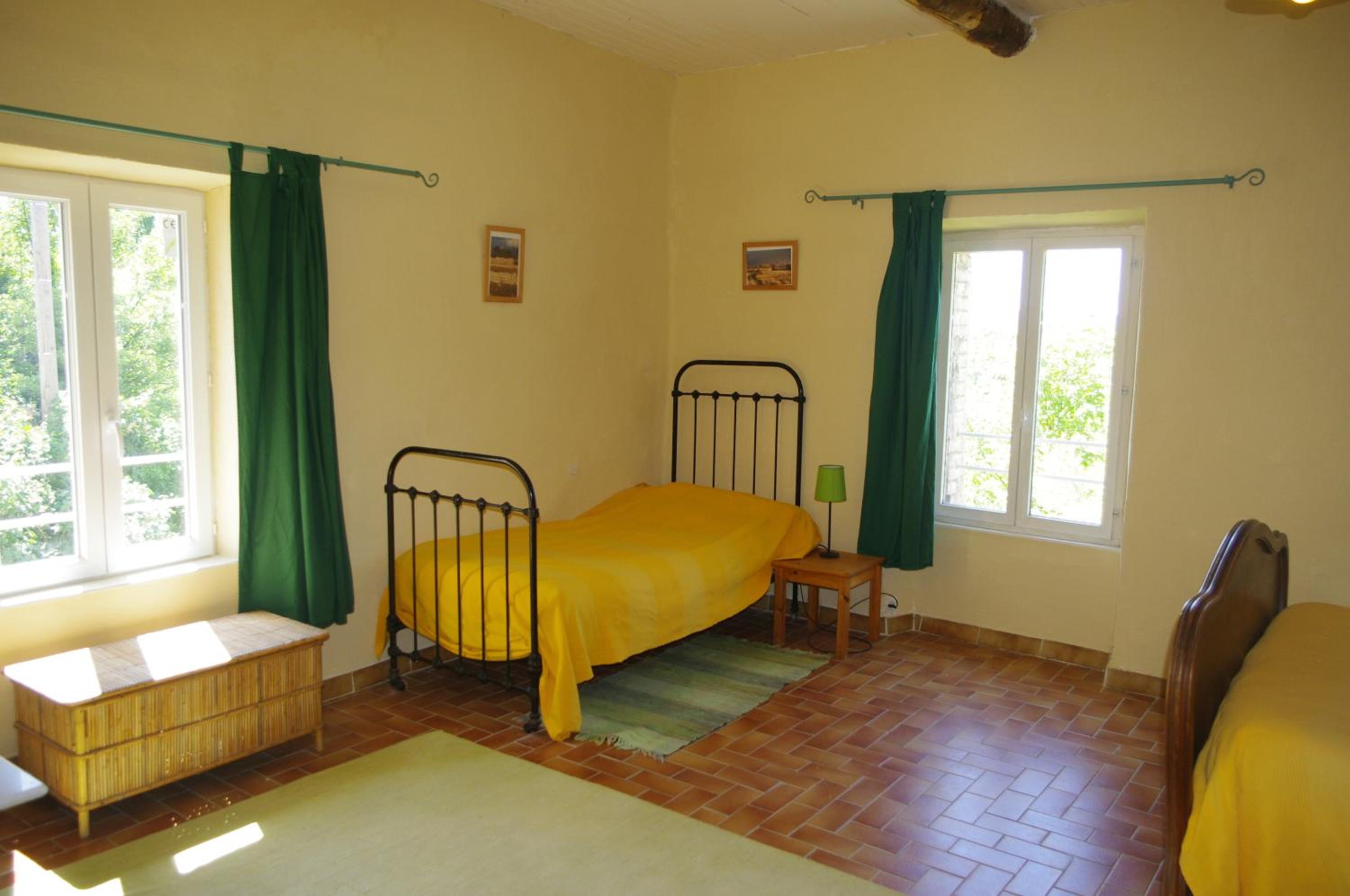 Comfort Triple Room with Shower photo 2