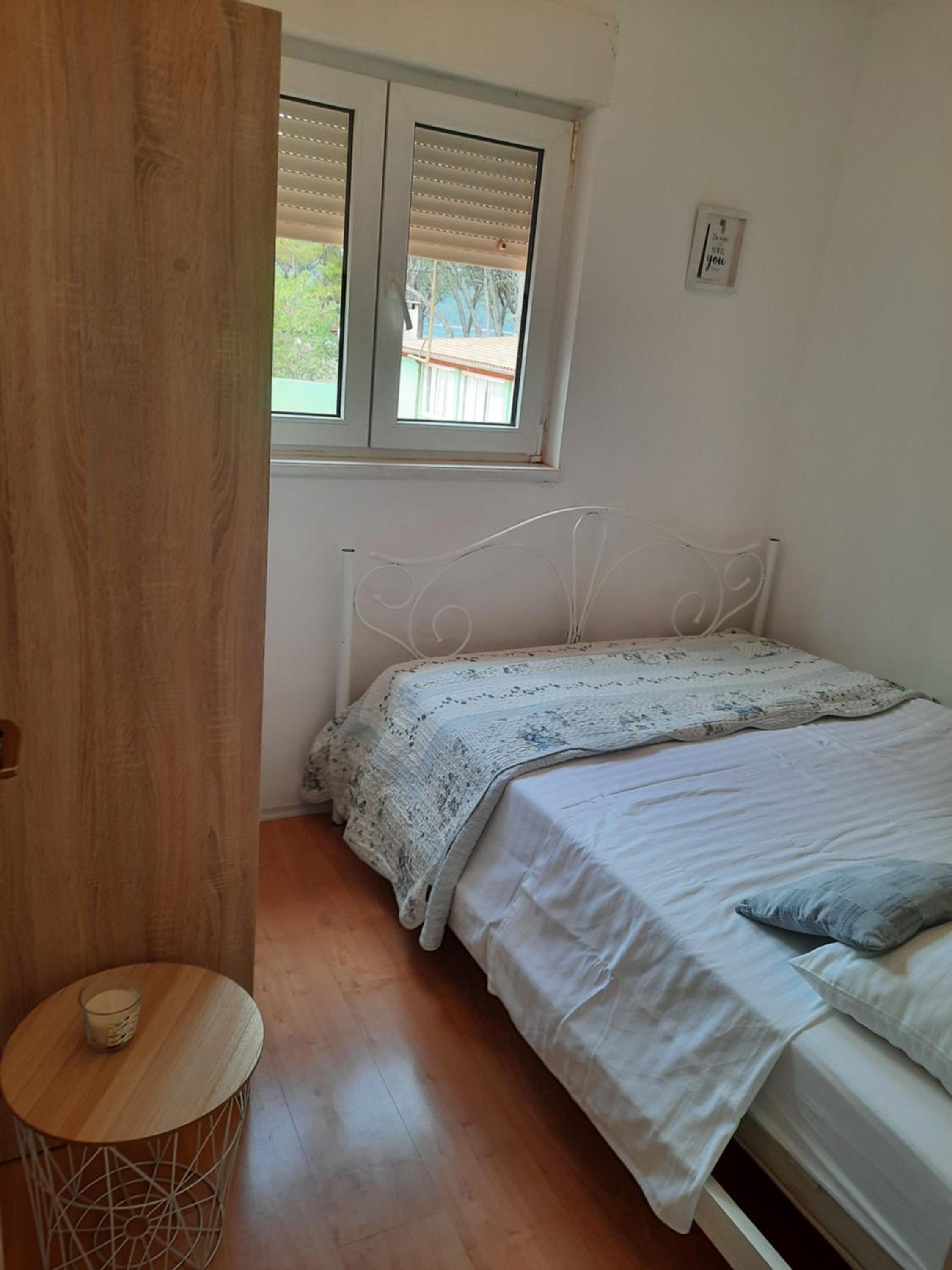 Two-Bedroom Apartment with Balcony and Sea View photo 2