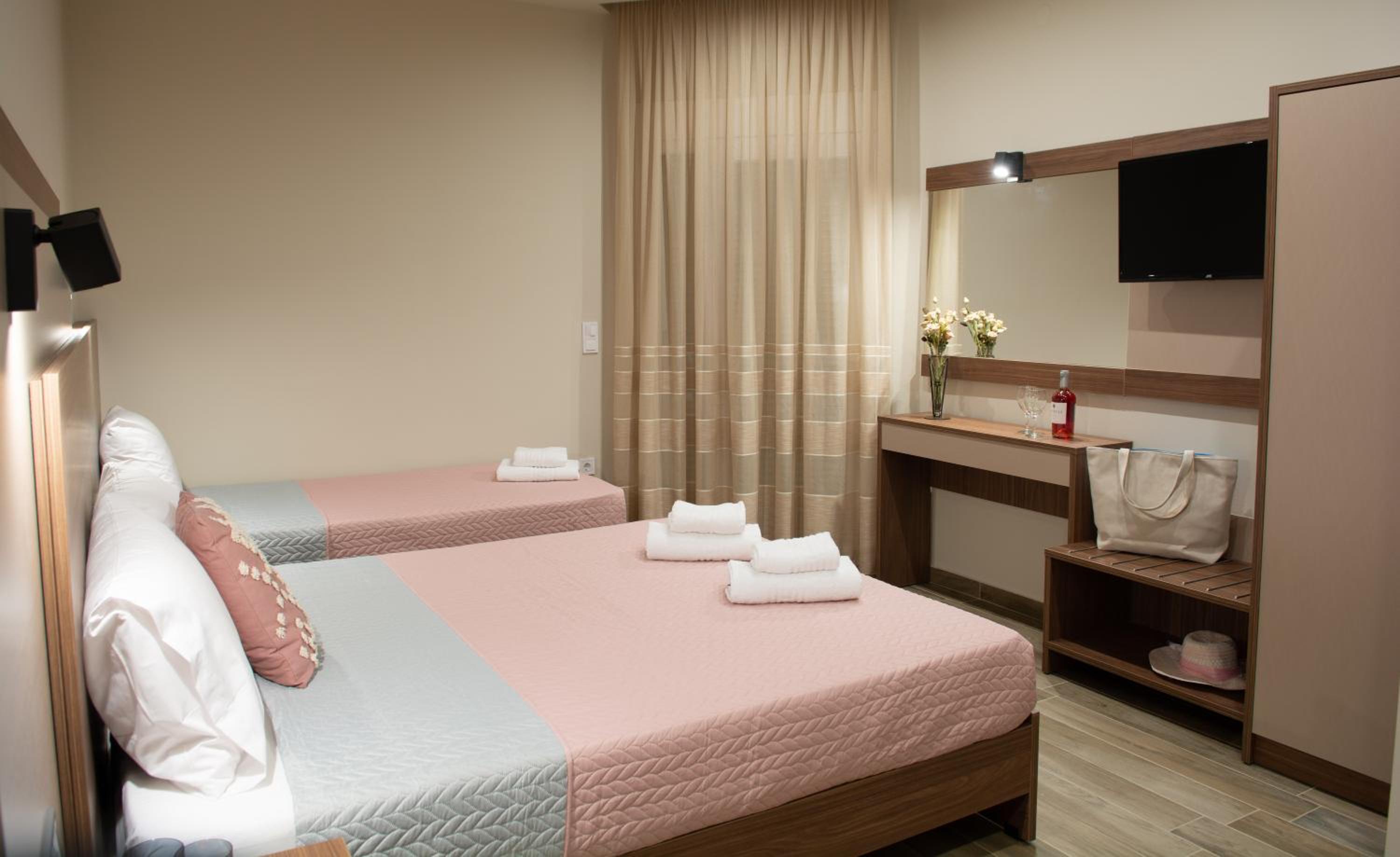Deluxe Triple Room photo 1